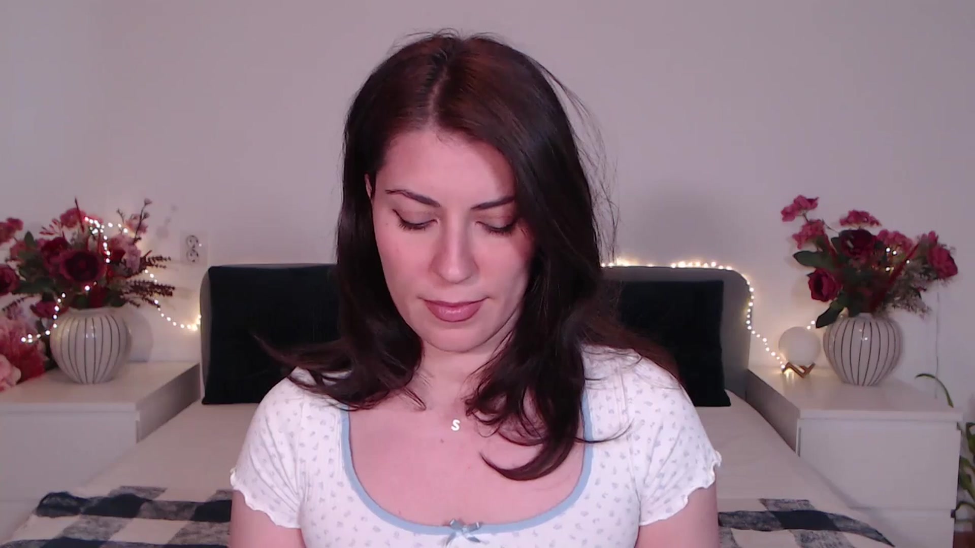 Gallery image thumbnail from BlueStocking's myfreecams stream on, 08/12/2025, 13:21 image 13 of 20