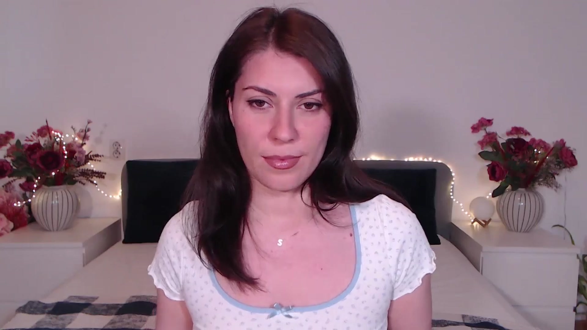Gallery image thumbnail from BlueStocking's myfreecams stream on, 08/12/2025, 13:21 image 4 of 20