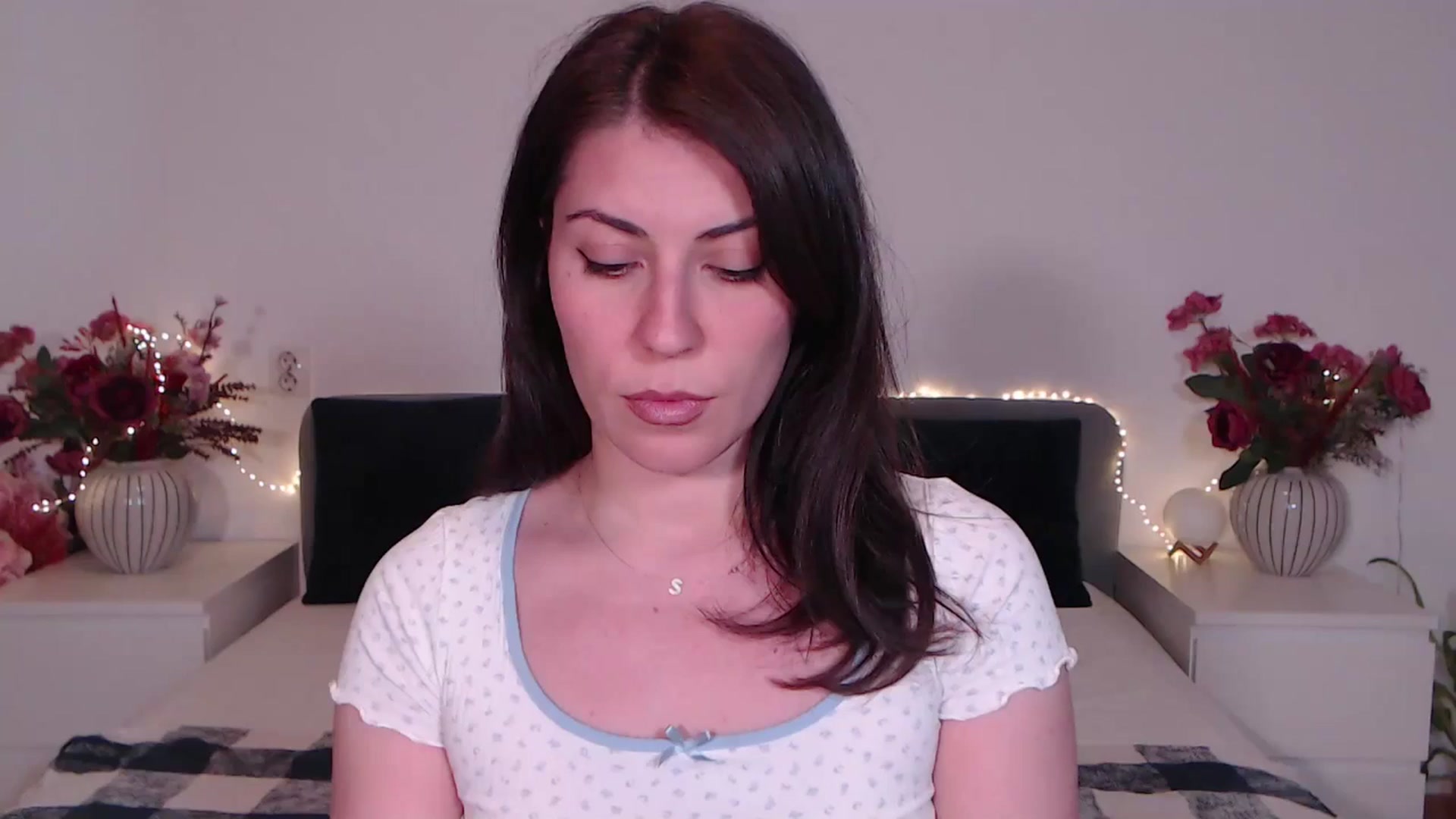 Gallery image thumbnail from BlueStocking's myfreecams stream on, 08/12/2025, 13:21 image 10 of 20
