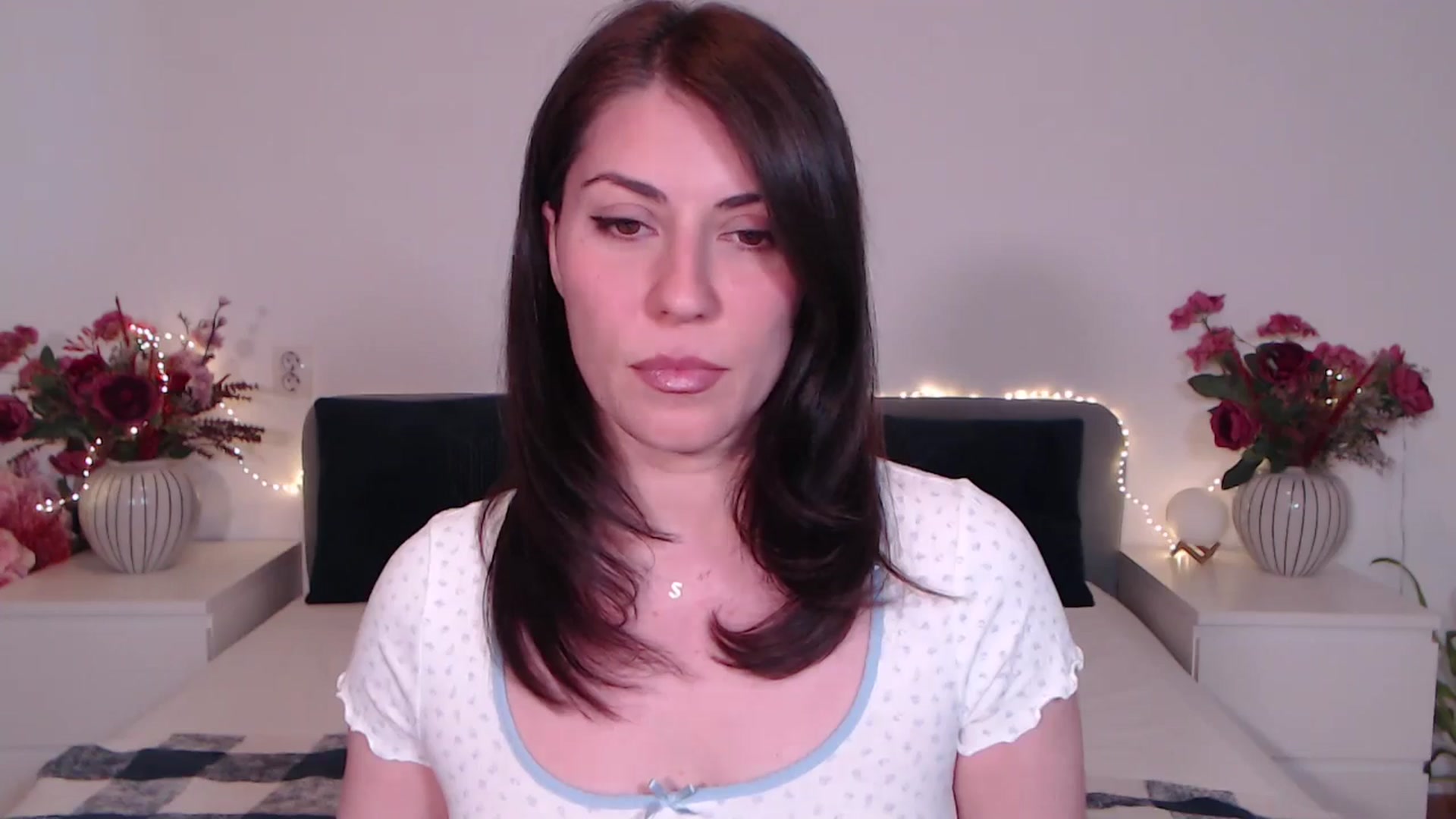 Gallery image thumbnail from BlueStocking's myfreecams stream on, 08/12/2025, 13:21 image 2 of 20