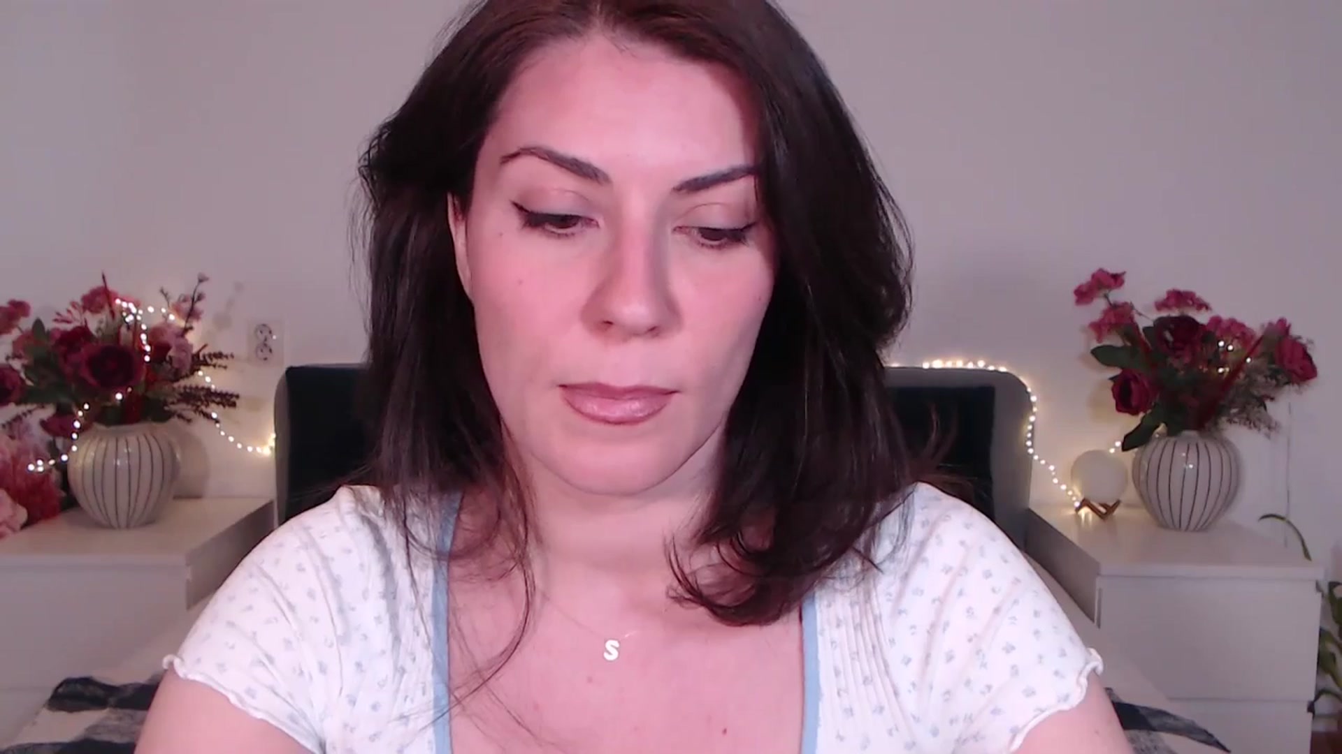 Gallery image thumbnail from BlueStocking's myfreecams stream on, 08/12/2025, 13:21 image 19 of 20