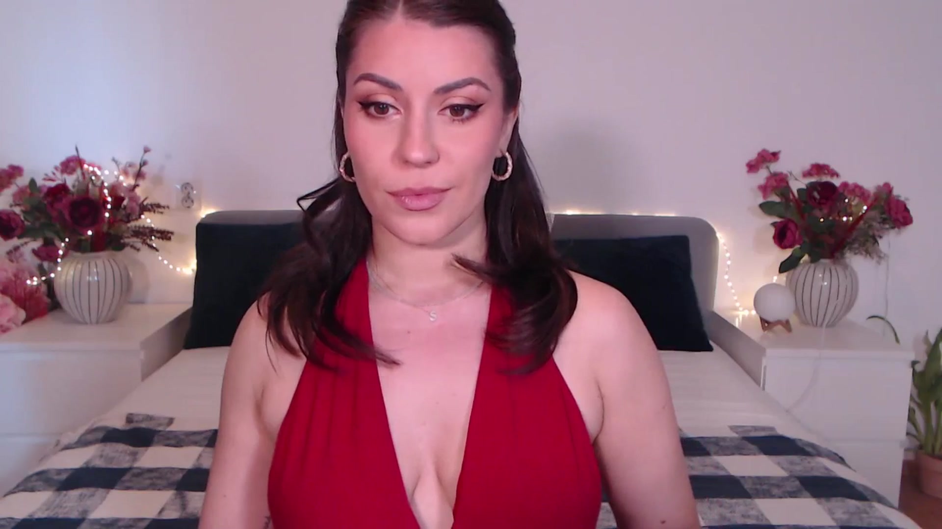 Gallery image thumbnail from BlueStocking's myfreecams stream on, 08/13/2025, 12:27 image 8 of 20