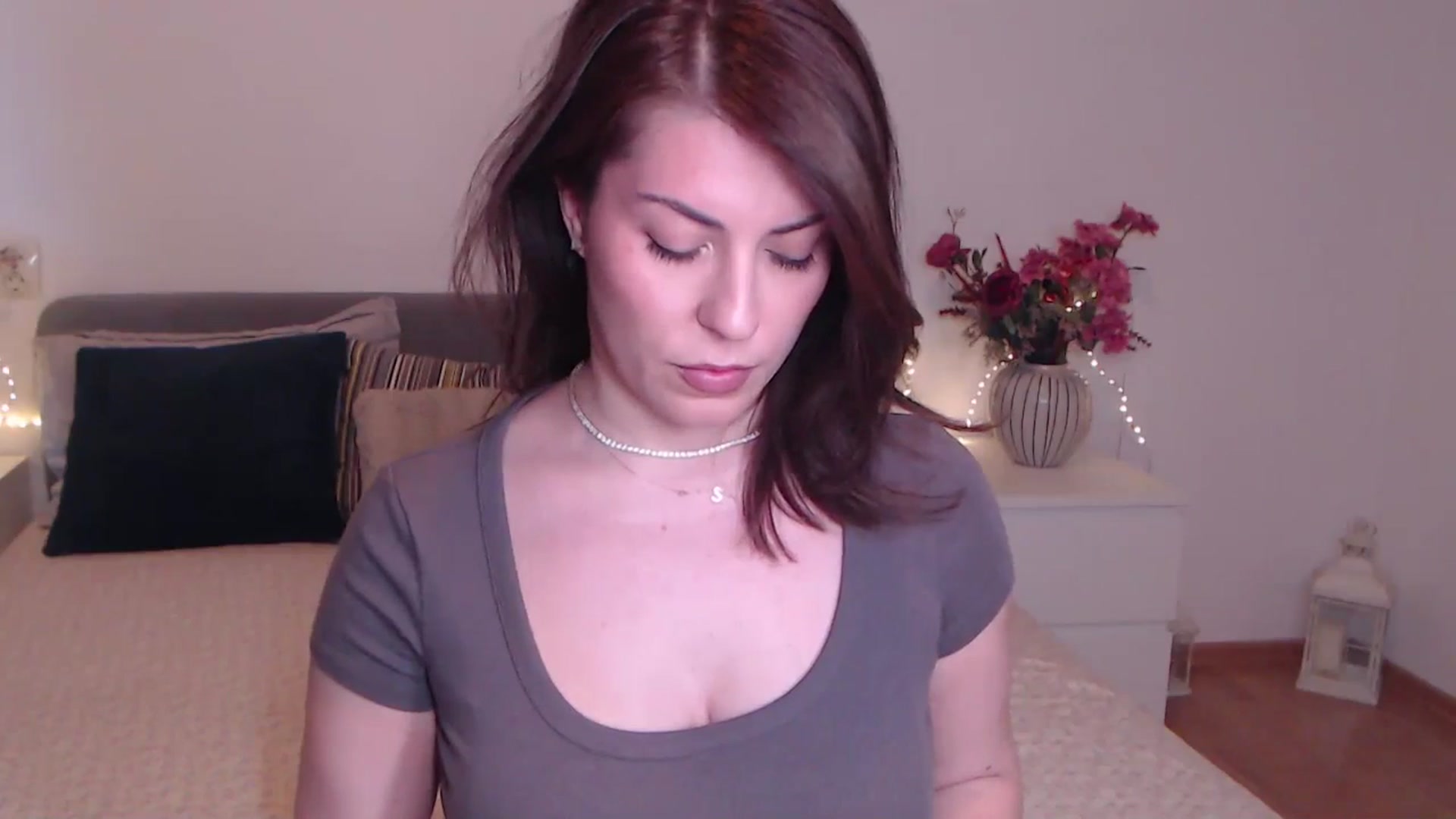 Gallery image thumbnail from BlueStocking's myfreecams stream on, 10/20/2025, 10:24 image 3 of 20