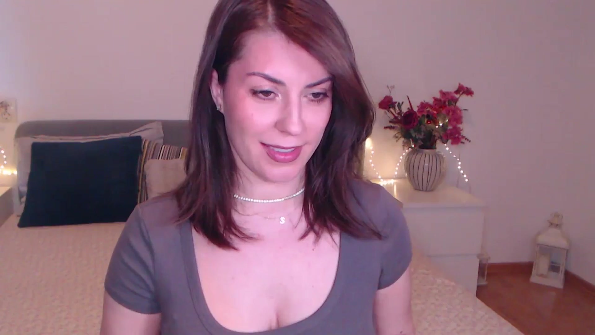 Gallery image thumbnail from BlueStocking's myfreecams stream on, 10/20/2025, 10:24 image 14 of 20