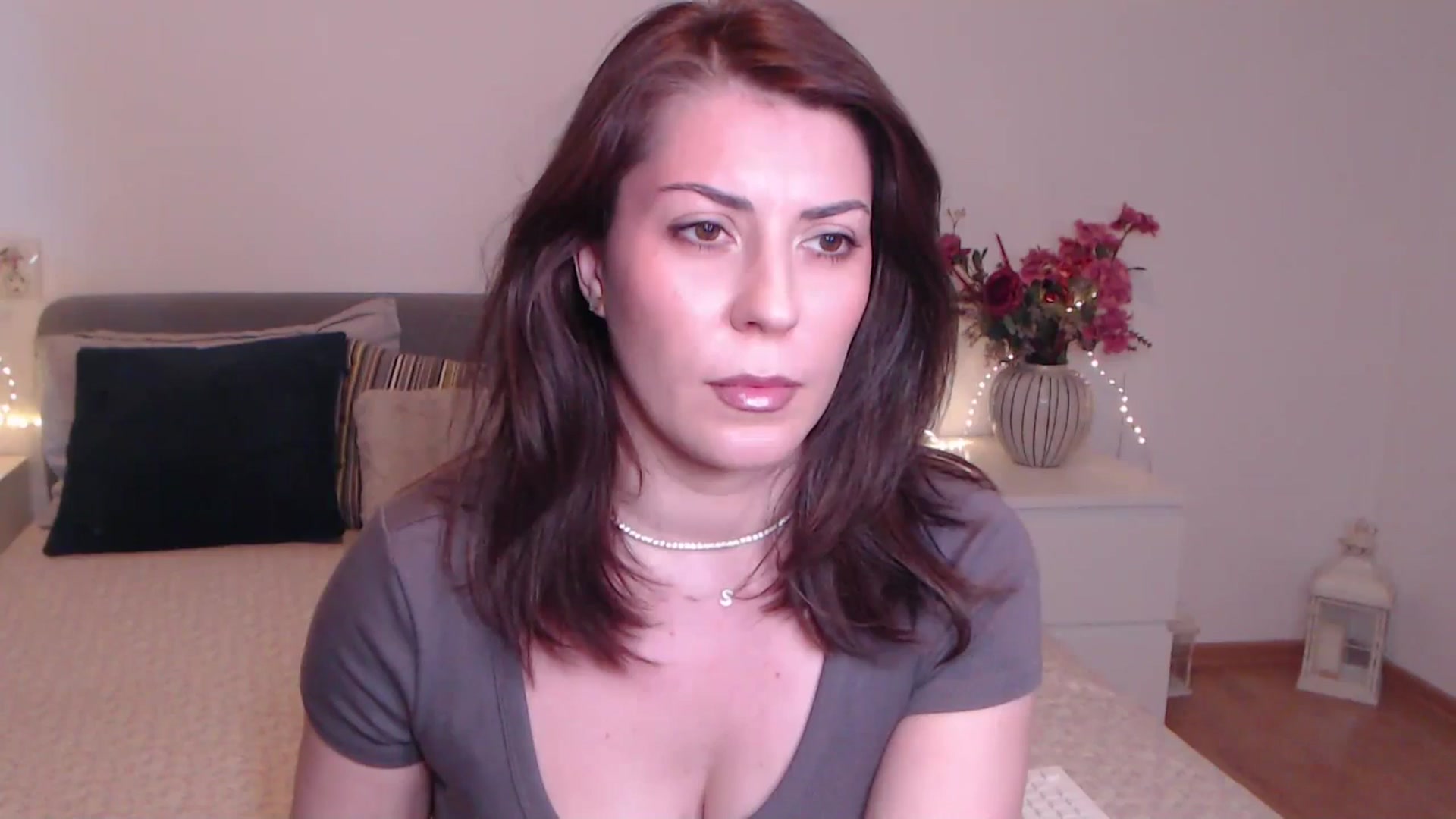 Gallery image thumbnail from BlueStocking's myfreecams stream on, 10/20/2025, 10:24 image 5 of 20
