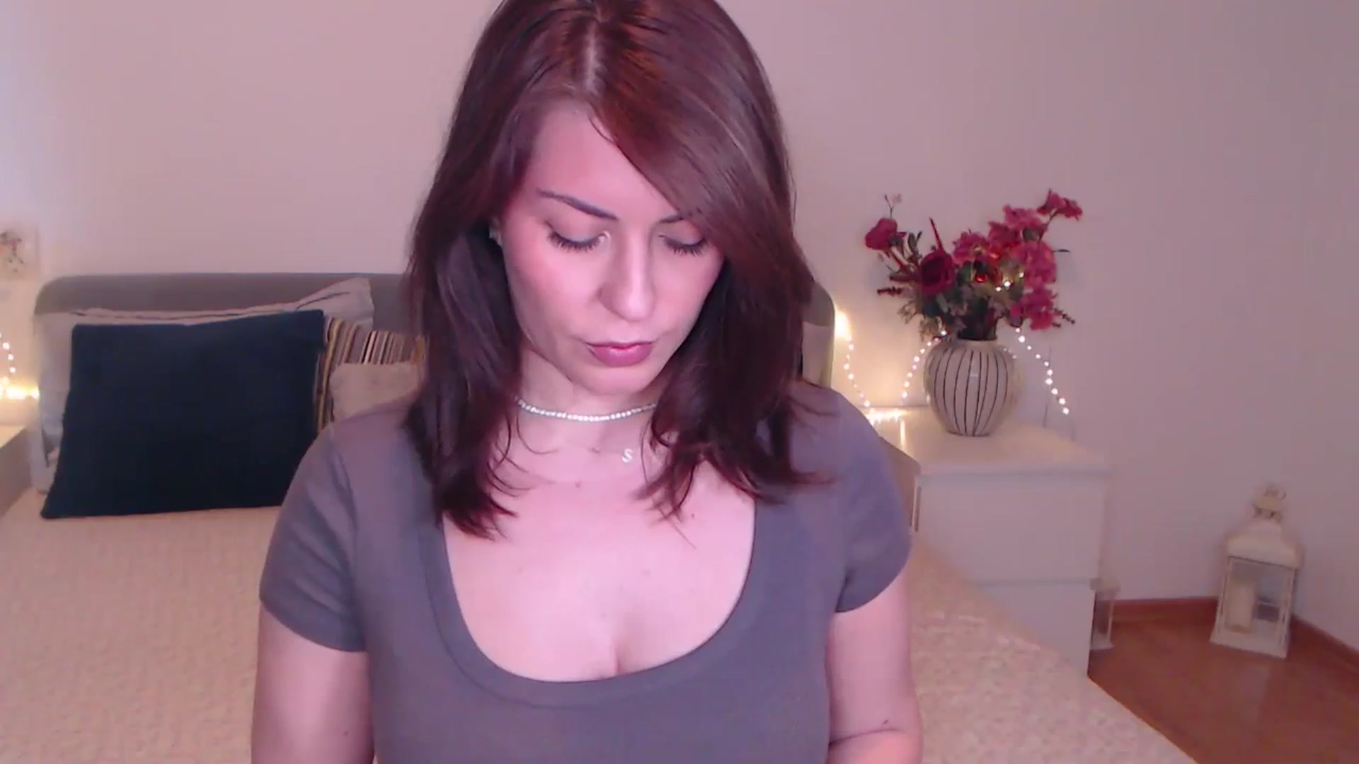 Gallery image thumbnail from BlueStocking's myfreecams stream on, 10/20/2025, 10:24 image 9 of 20