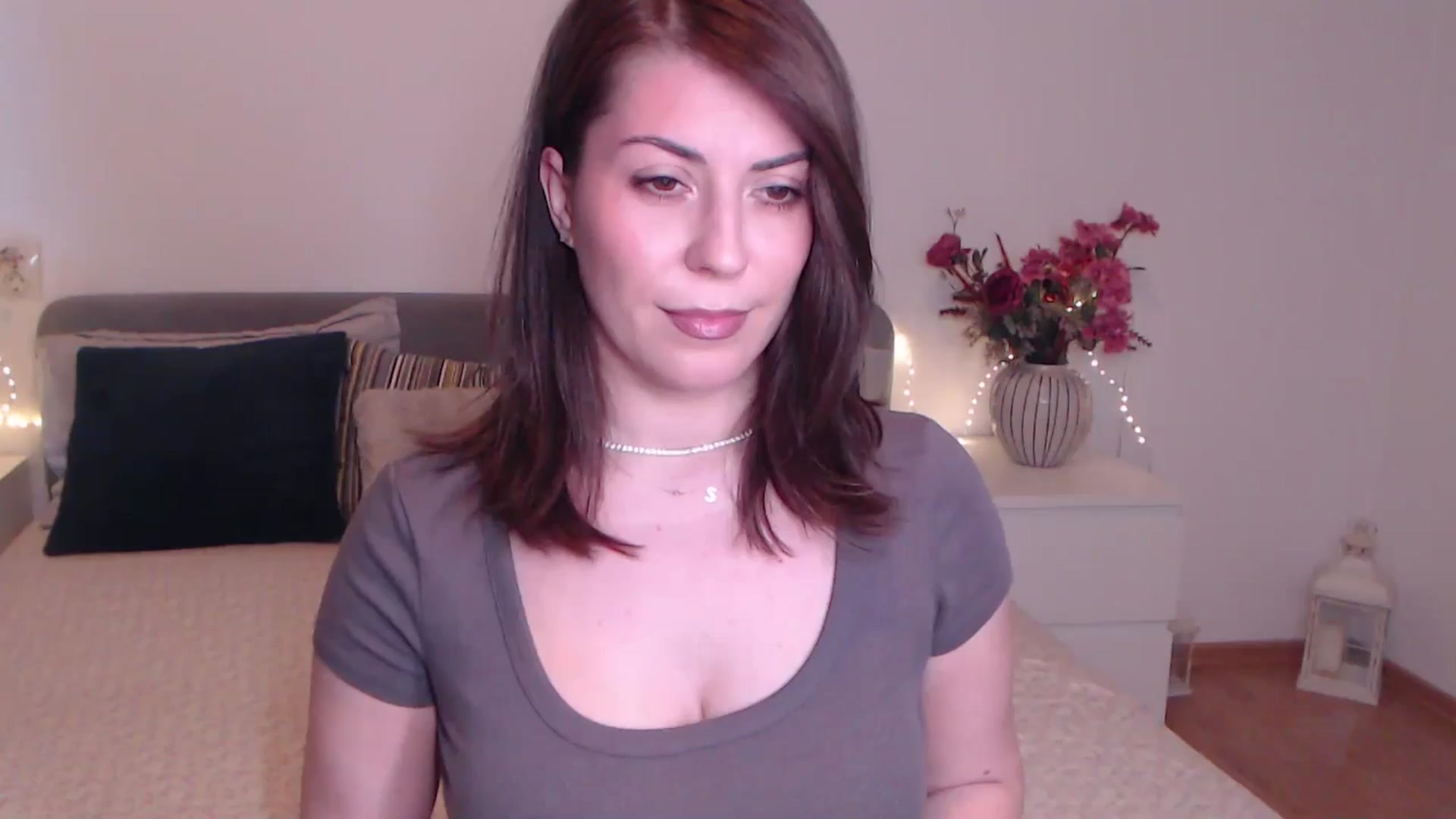 Gallery image thumbnail from BlueStocking's myfreecams stream on, 10/20/2025, 10:24 image 1 of 20