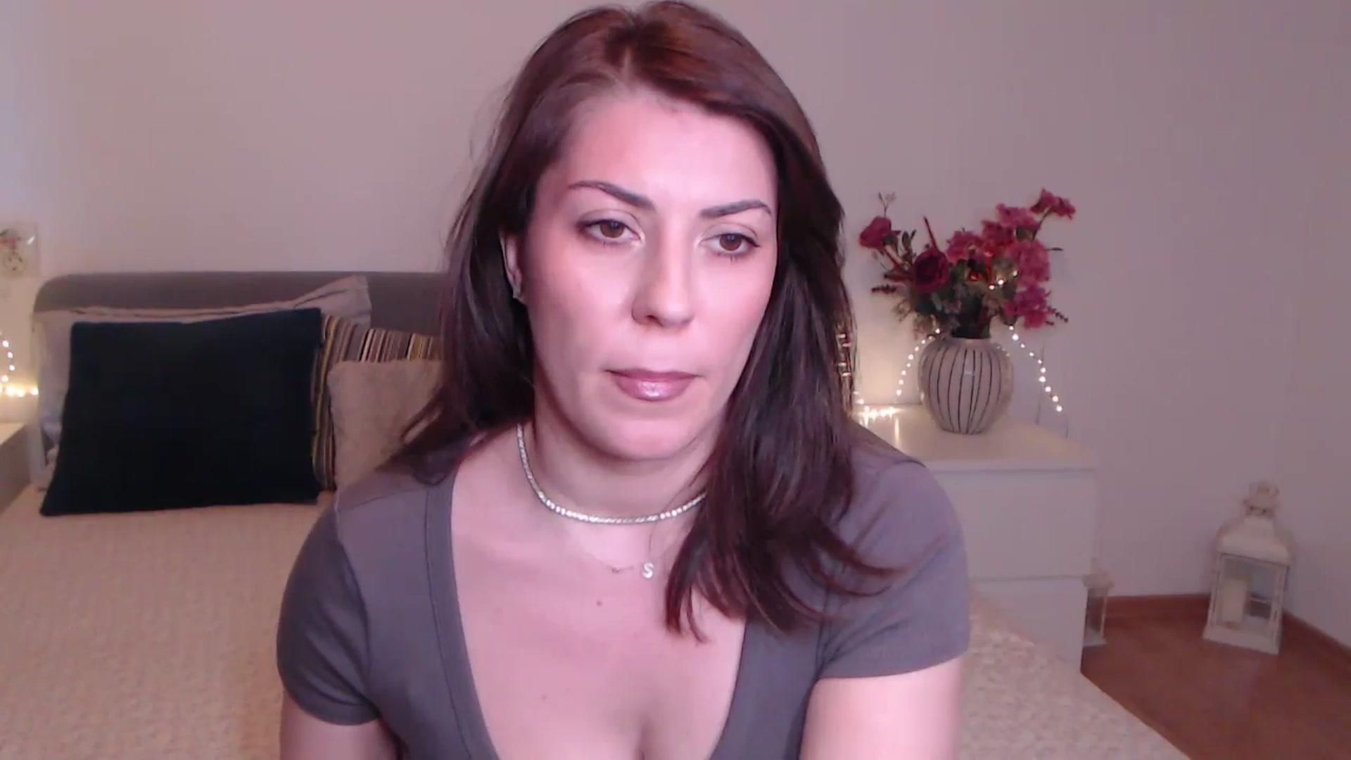 Gallery image thumbnail from BlueStocking's myfreecams stream on, 10/20/2025, 10:24 image 4 of 20