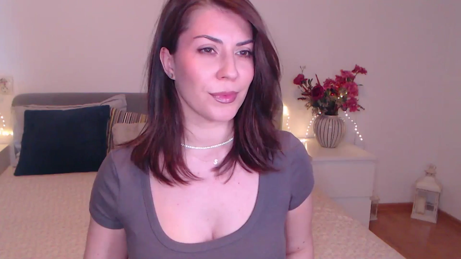 Gallery image thumbnail from BlueStocking's myfreecams stream on, 10/20/2025, 10:24 image 11 of 20