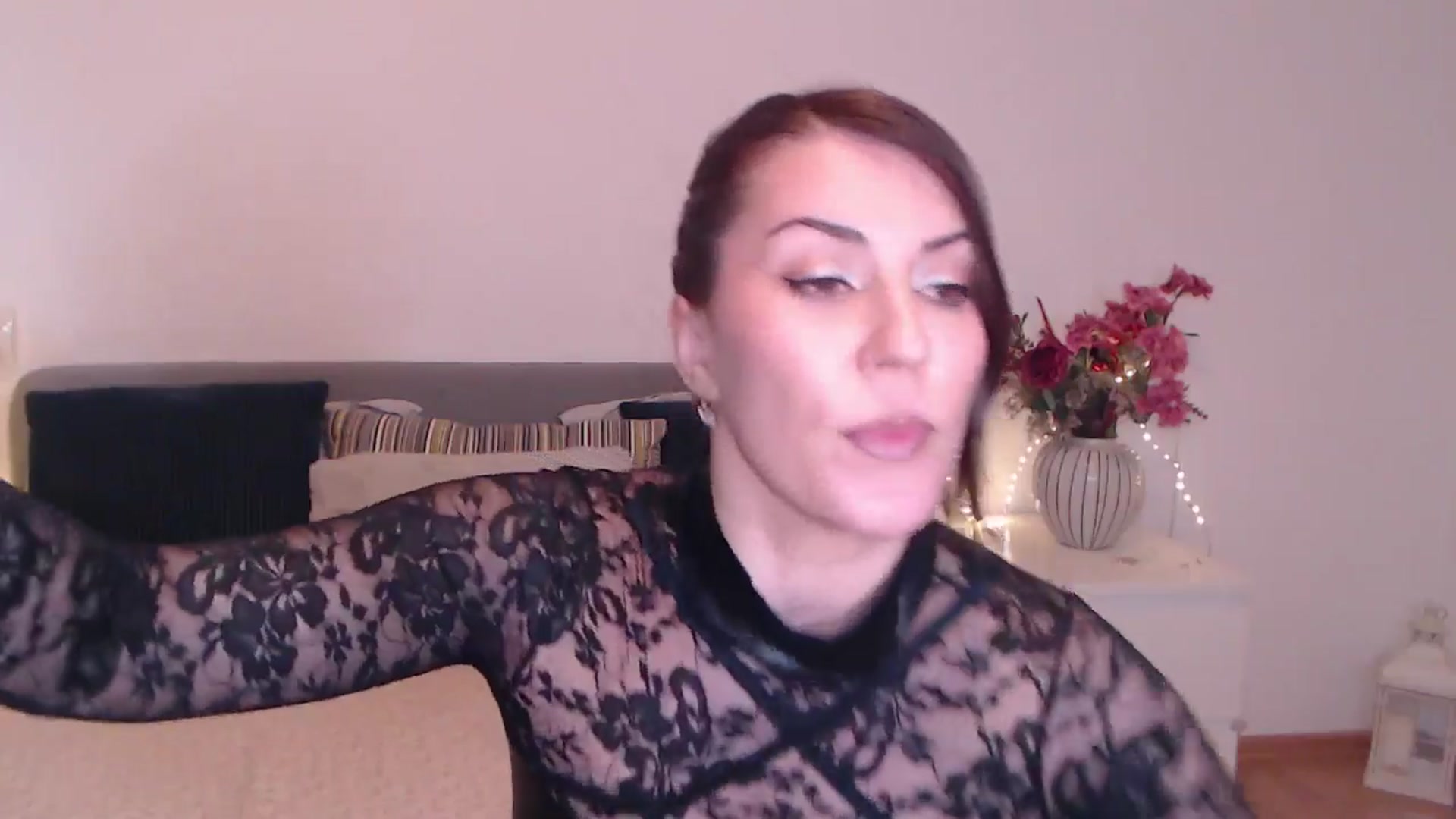 Gallery image thumbnail from BlueStocking's myfreecams stream on, 10/21/2025, 13:53 image 9 of 20