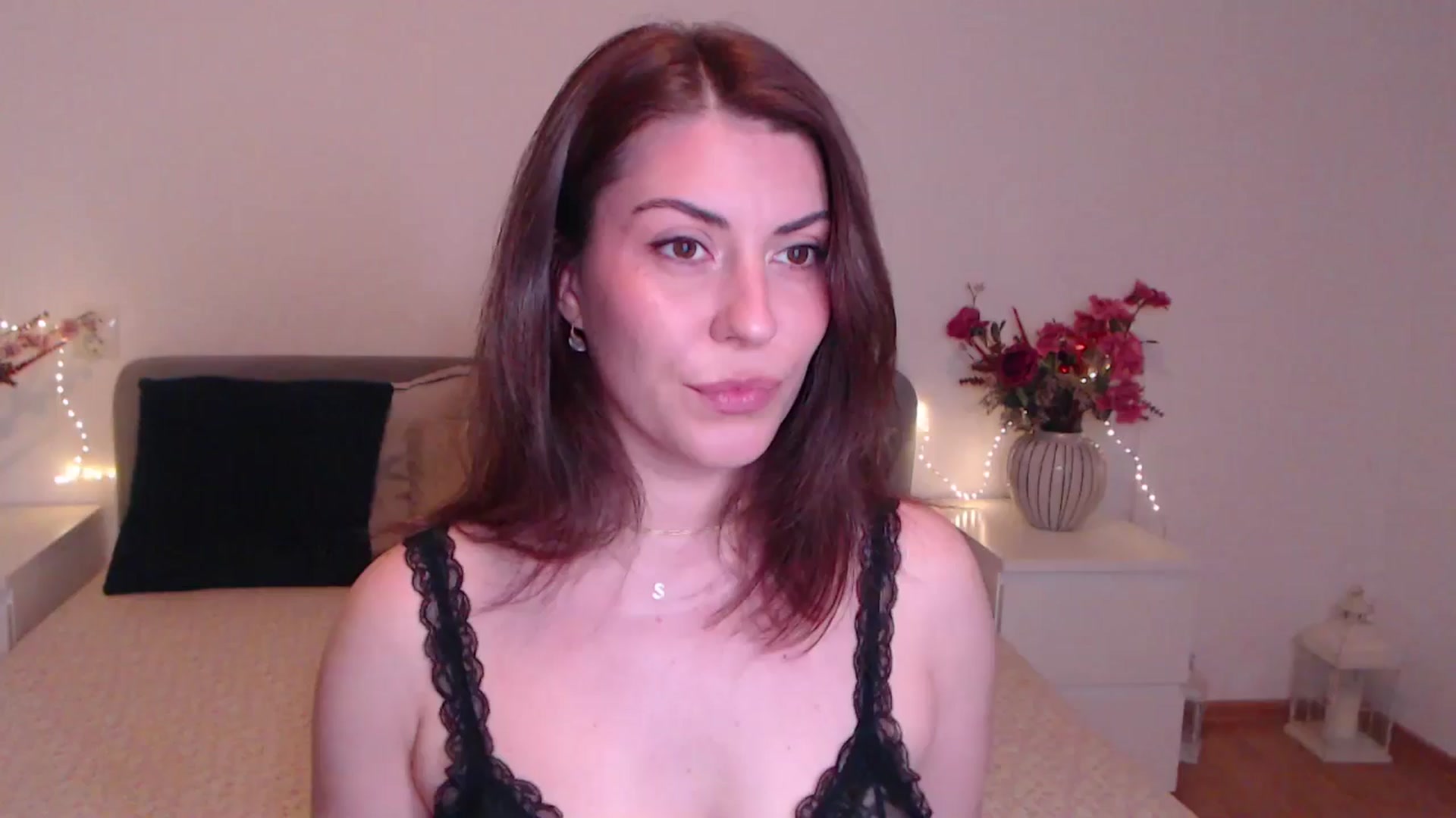 Gallery image thumbnail from BlueStocking's myfreecams stream on, 10/25/2025, 11:58 image 19 of 20