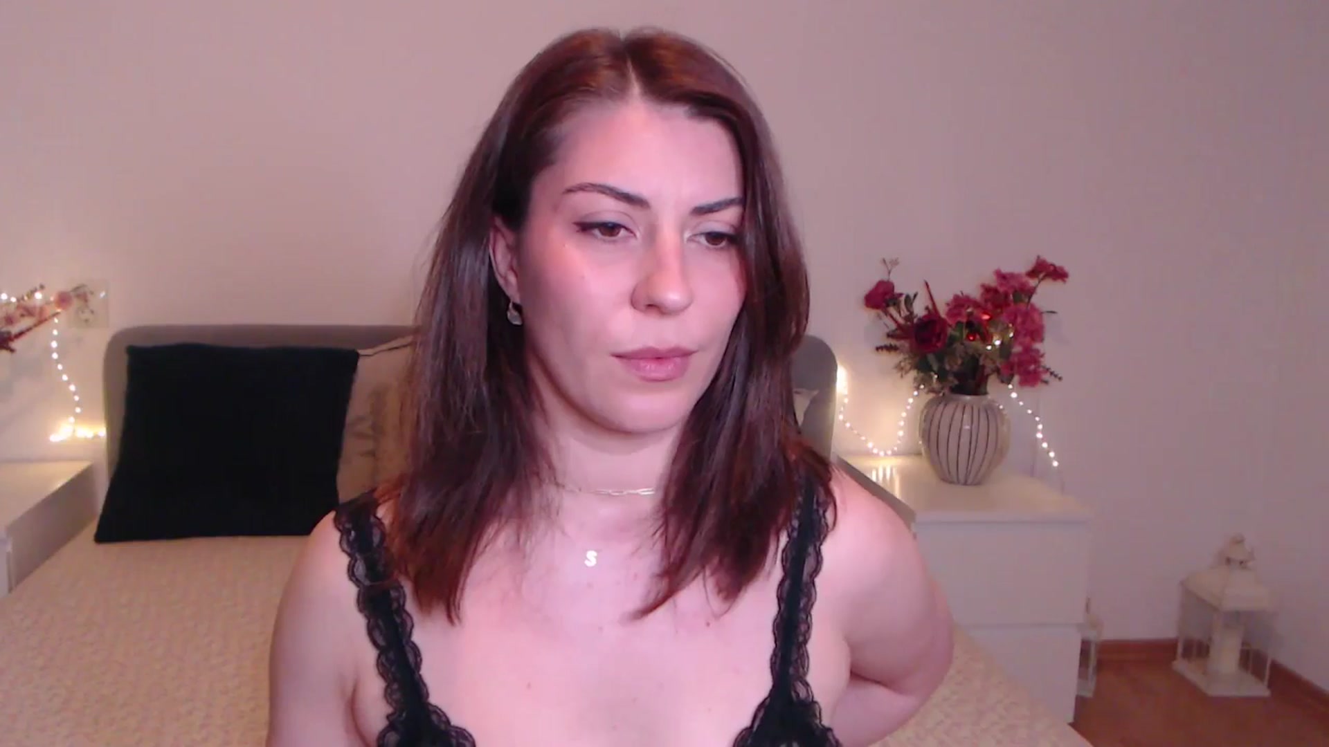 Gallery image thumbnail from BlueStocking's myfreecams stream on, 10/25/2025, 11:58 image 16 of 20