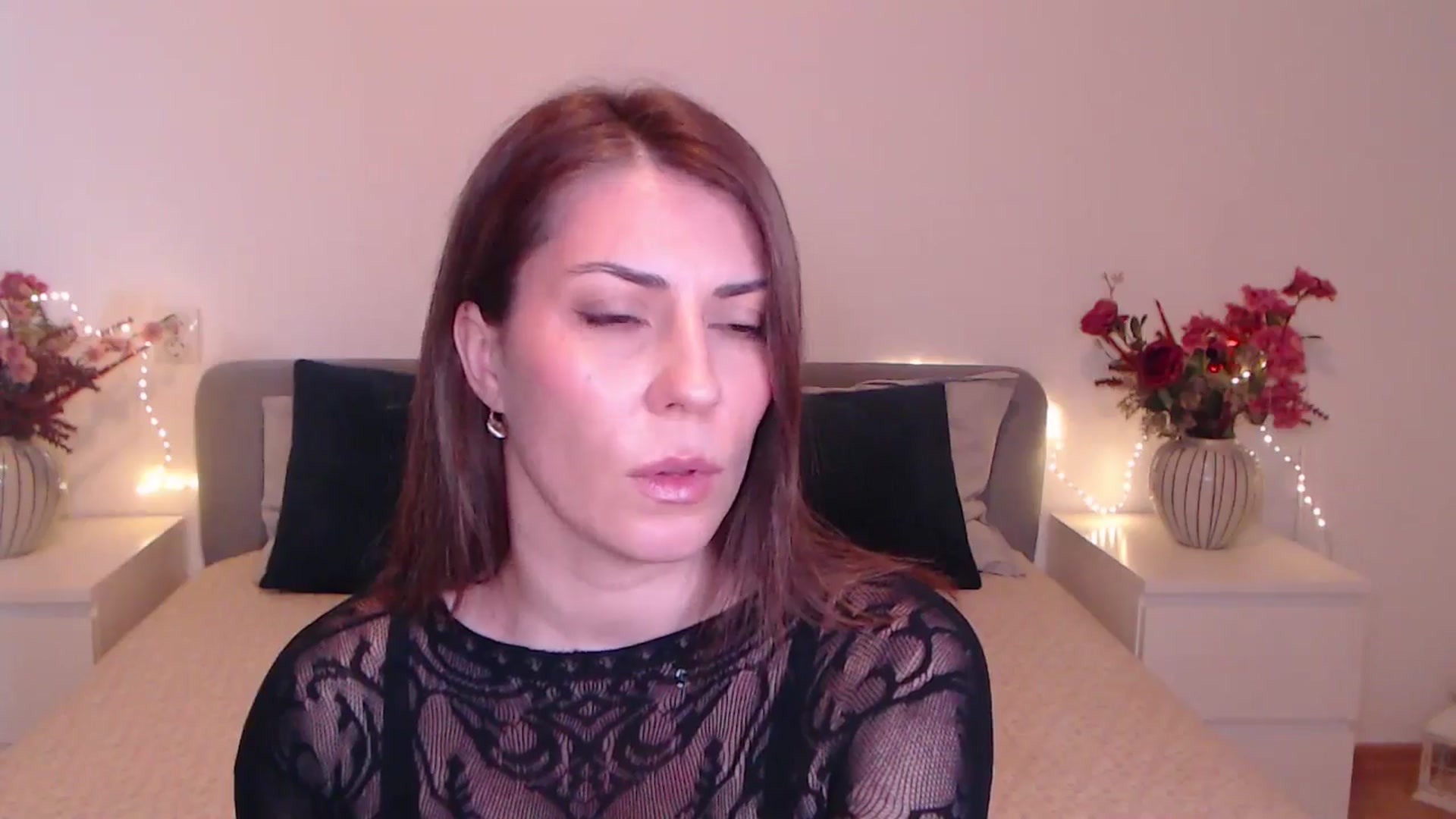 Gallery image thumbnail from BlueStocking's myfreecams stream on, 10/27/2025, 12:41 image 8 of 20