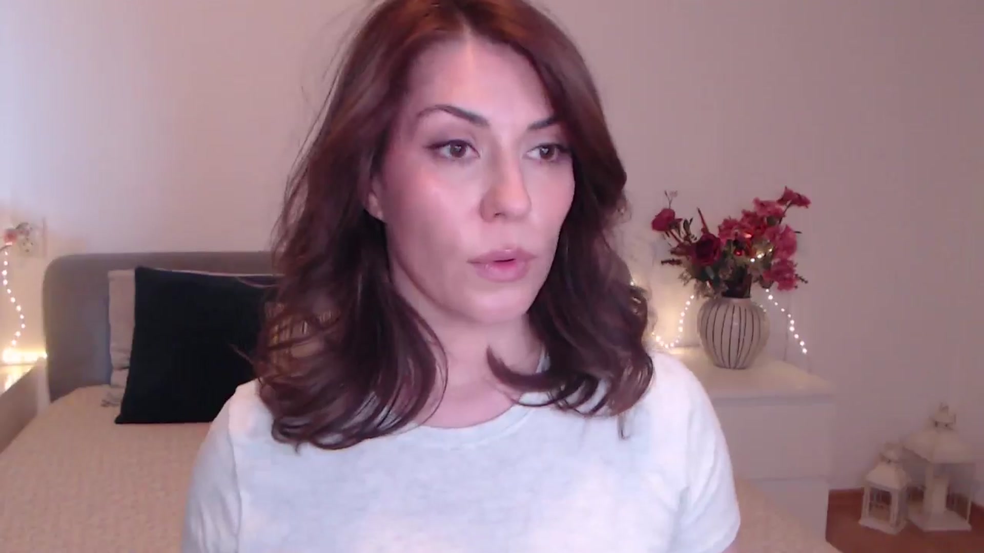 Gallery image thumbnail from BlueStocking's myfreecams stream on, 10/30/2025, 11:31 image 18 of 20