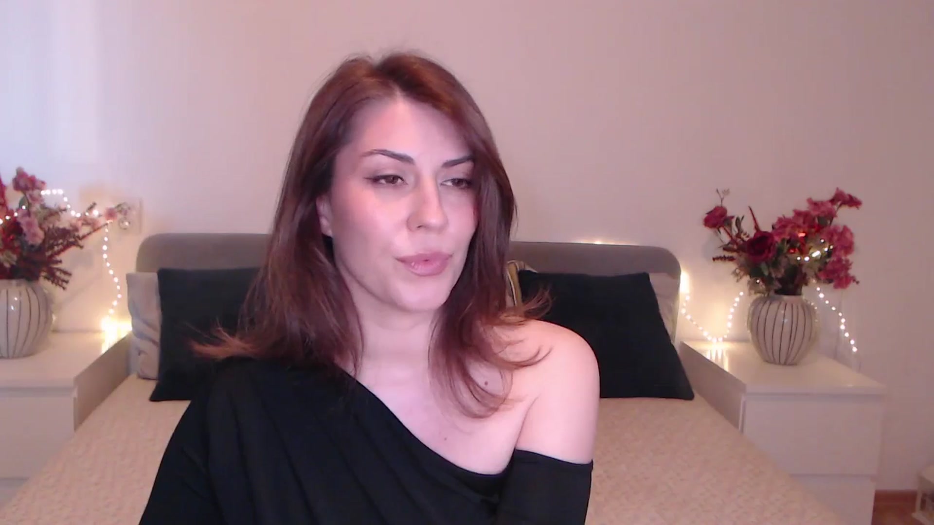 Gallery image thumbnail from BlueStocking's myfreecams stream on, 11/01/2025, 13:22 image 16 of 20