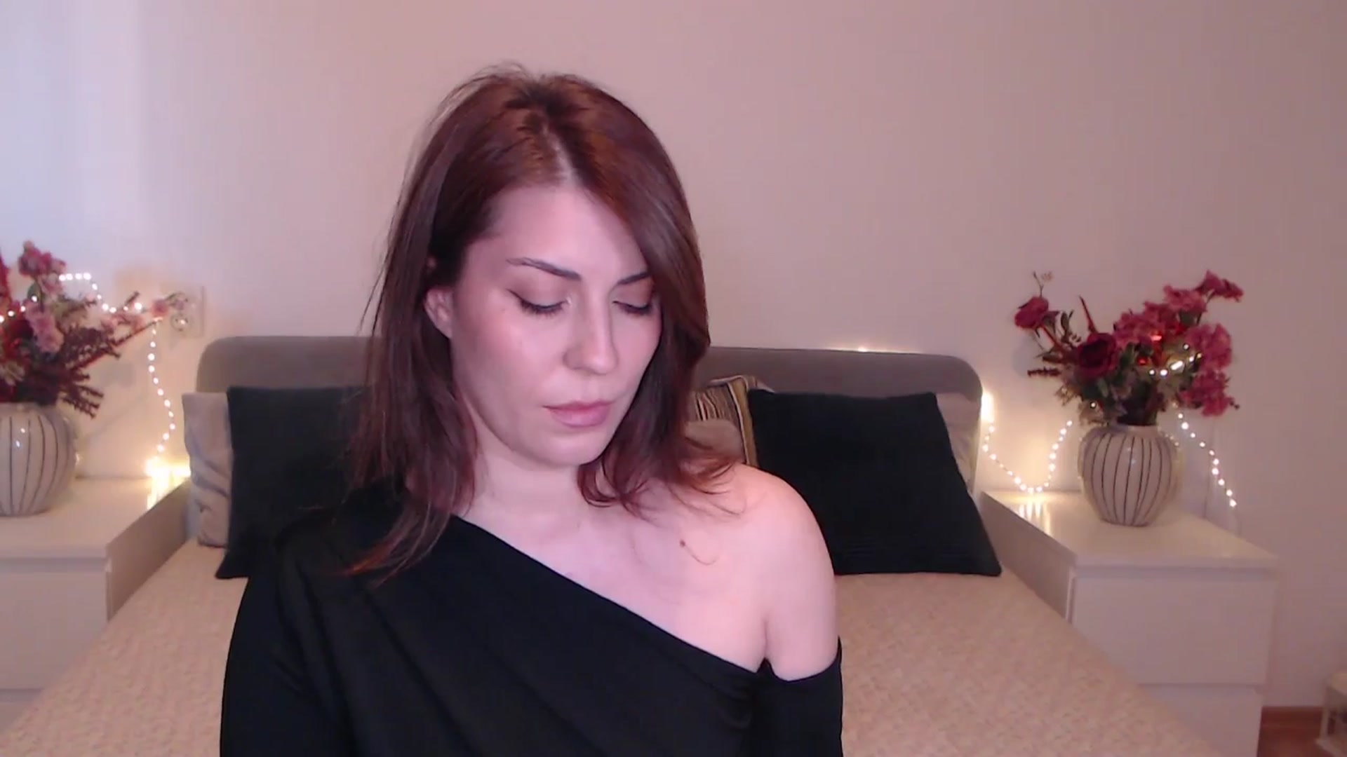 Gallery image thumbnail from BlueStocking's myfreecams stream on, 11/01/2025, 13:22 image 20 of 20