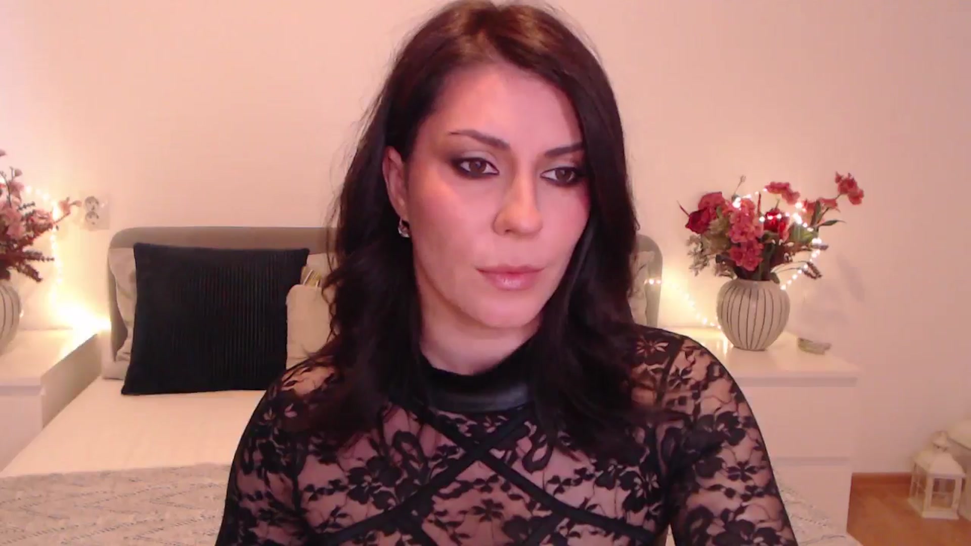 Gallery image thumbnail from BlueStocking's myfreecams stream on, 11/09/2025, 10:35 image 2 of 20