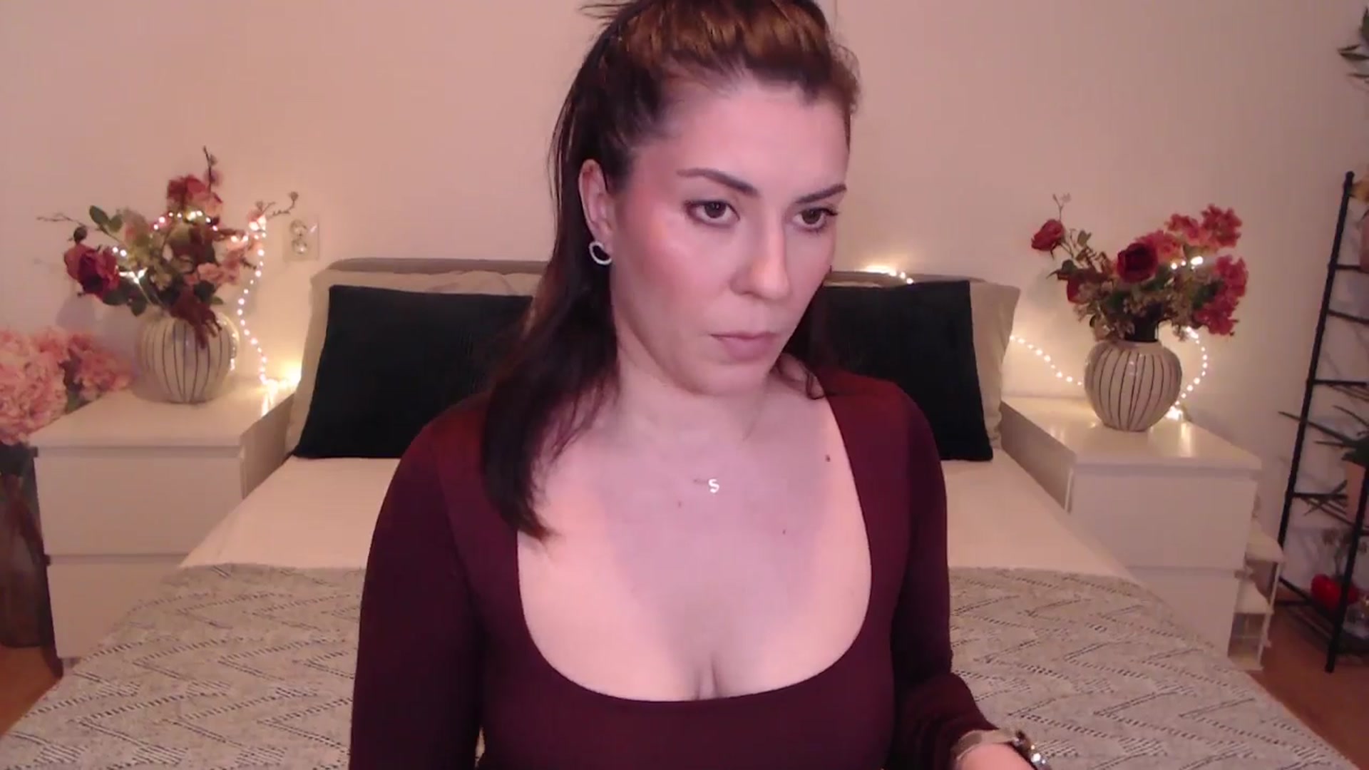 Gallery image thumbnail from BlueStocking's myfreecams stream on, 11/22/2025, 16:50 image 17 of 20