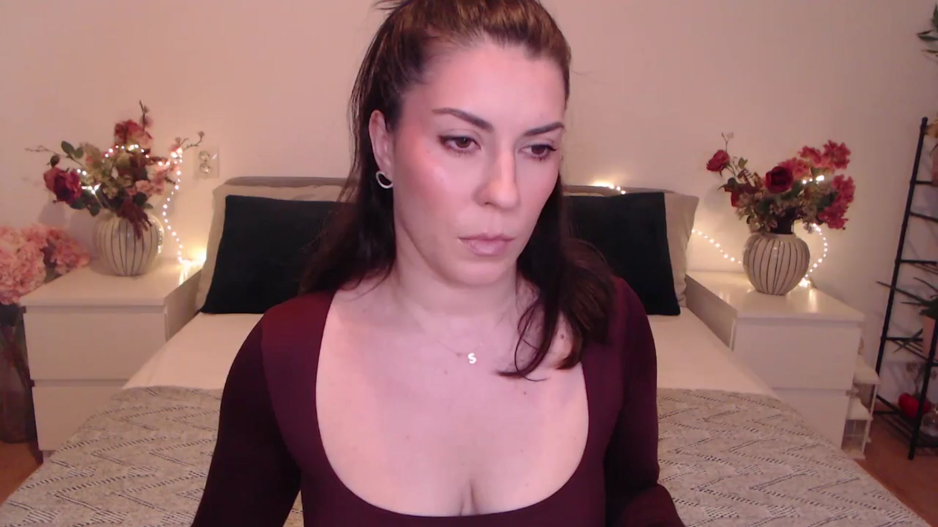 Gallery image thumbnail from BlueStocking's myfreecams stream on, 11/22/2025, 16:50 image 19 of 20
