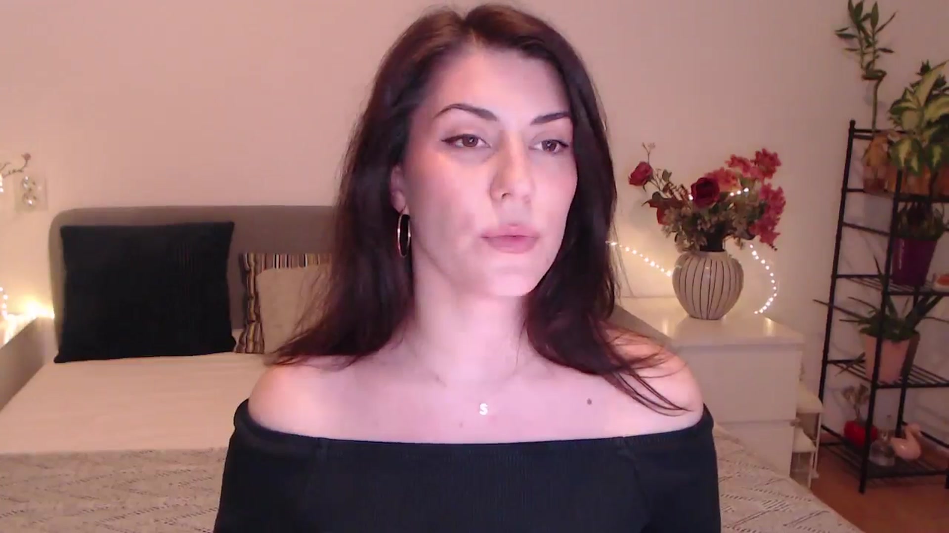 Gallery image thumbnail from BlueStocking's myfreecams stream on, 11/29/2025, 14:51 image 11 of 20