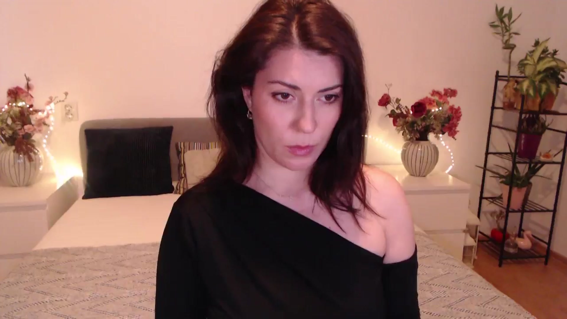 Gallery image thumbnail from BlueStocking's myfreecams stream on, 11/30/2025, 13:58 image 2 of 20