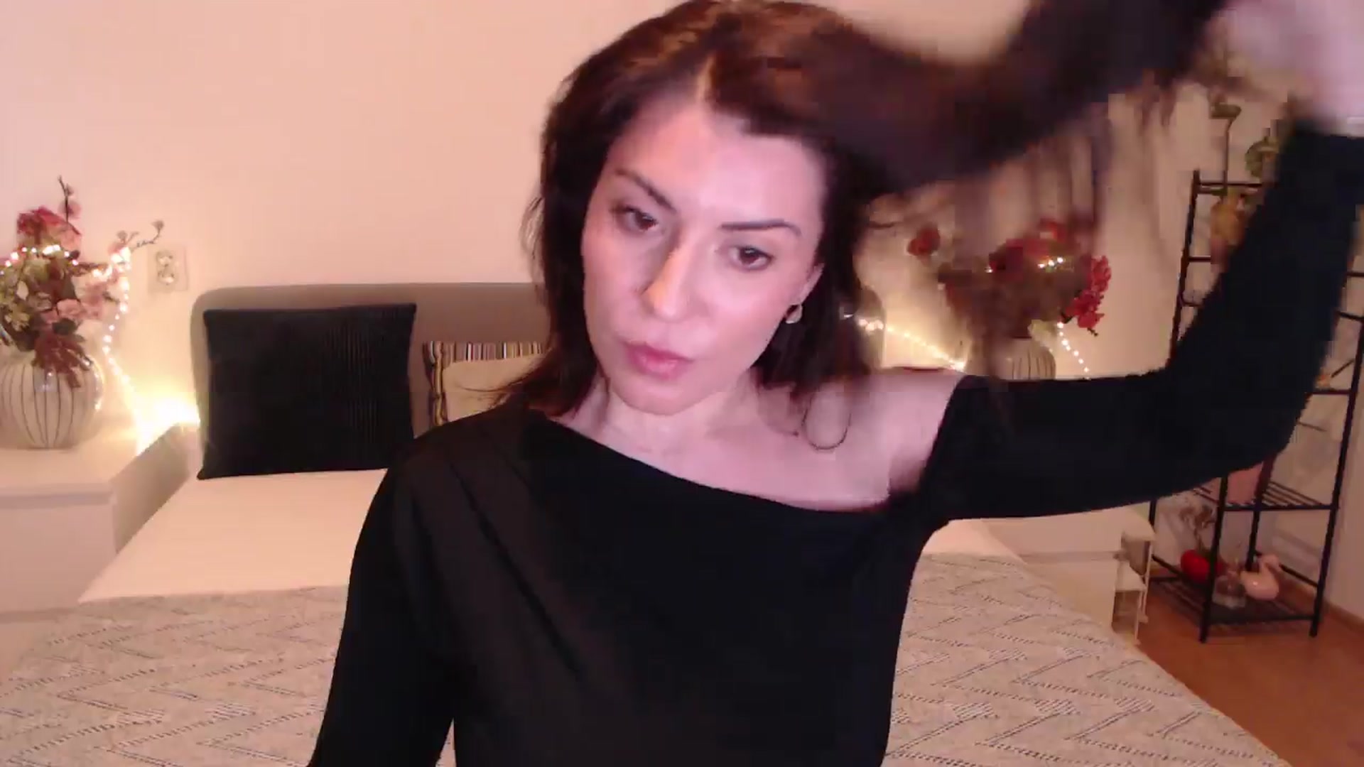 Gallery image thumbnail from BlueStocking's myfreecams stream on, 11/30/2025, 13:58 image 3 of 20