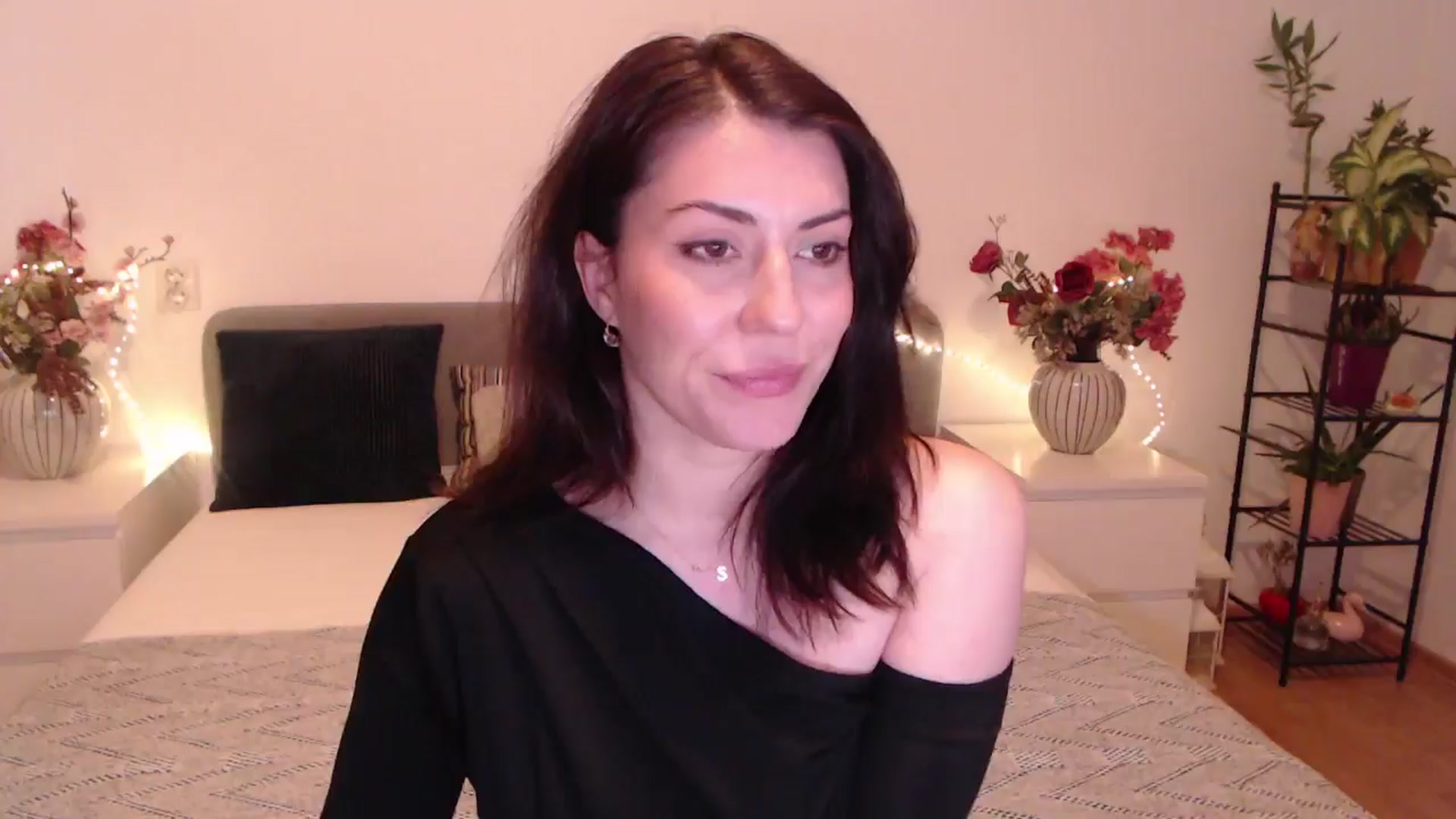 Gallery image thumbnail from BlueStocking's myfreecams stream on, 11/30/2025, 13:58 image 17 of 20