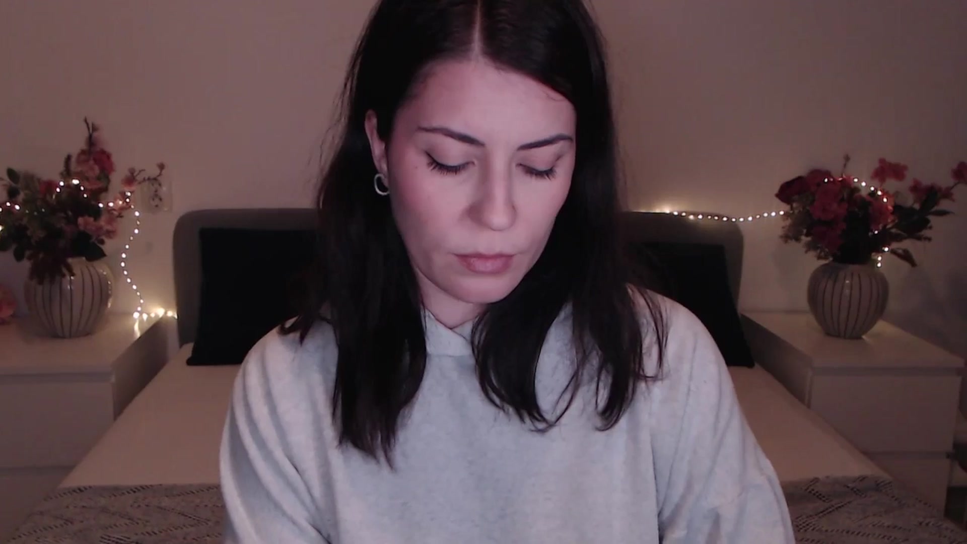 Gallery image thumbnail from BlueStocking's myfreecams stream on, 12/22/2025, 15:23 image 19 of 20