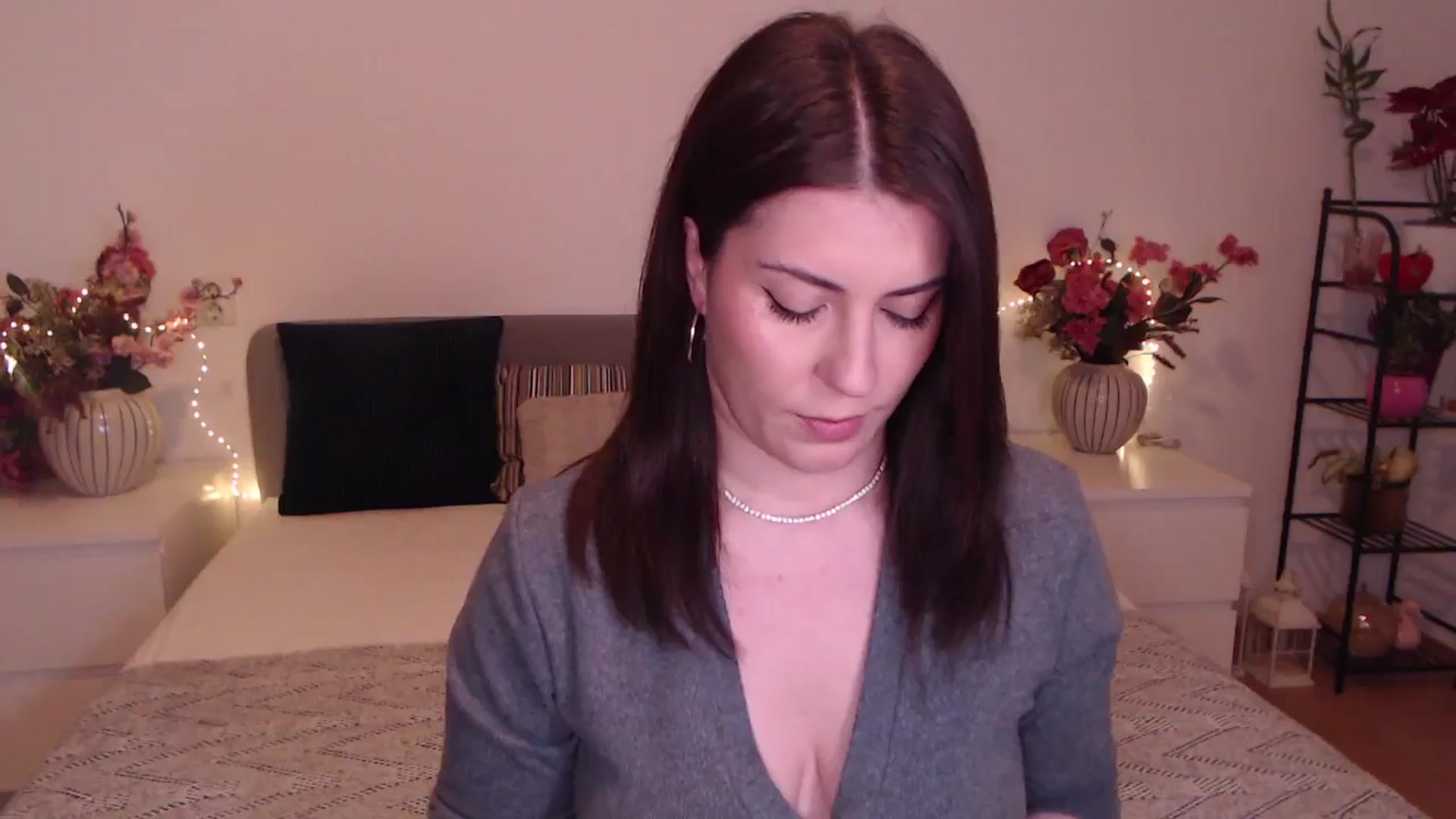 Gallery image thumbnail from BlueStocking's myfreecams stream on, 01/08/2026, 15:23 image 18 of 20