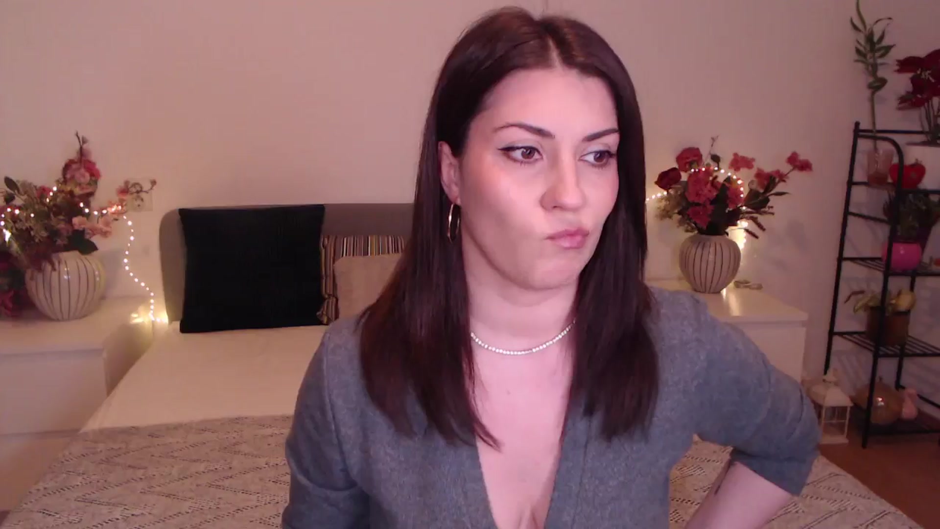 Gallery image thumbnail from BlueStocking's myfreecams stream on, 01/08/2026, 15:23 image 16 of 20