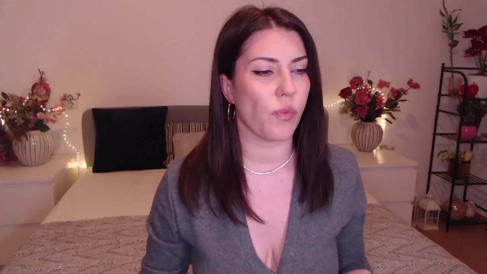 Gallery image thumbnail from BlueStocking's myfreecams stream on, 01/08/2026, 15:23 image 14 of 20