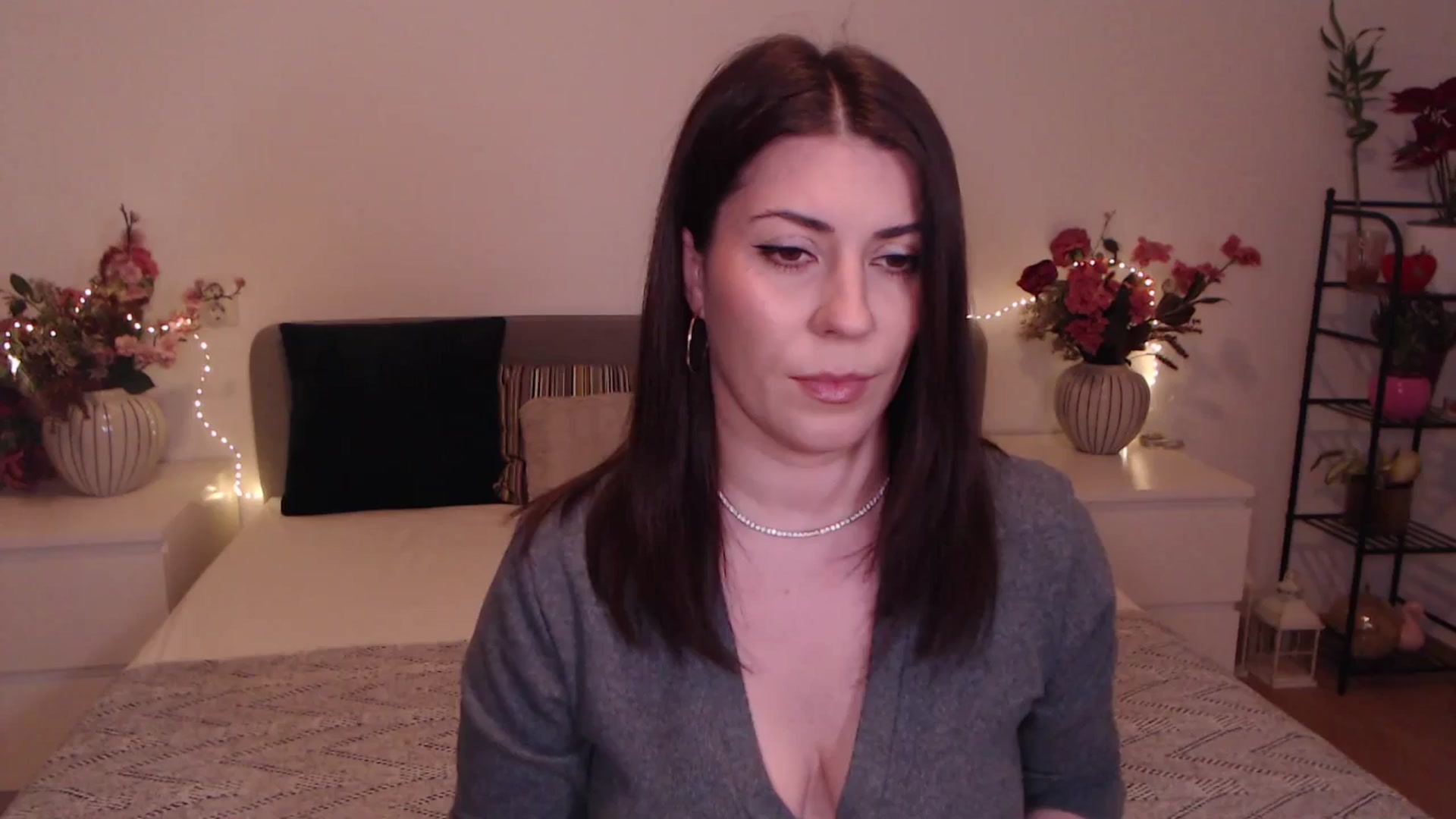Gallery image thumbnail from BlueStocking's myfreecams stream on, 01/08/2026, 15:45 image 1 of 20