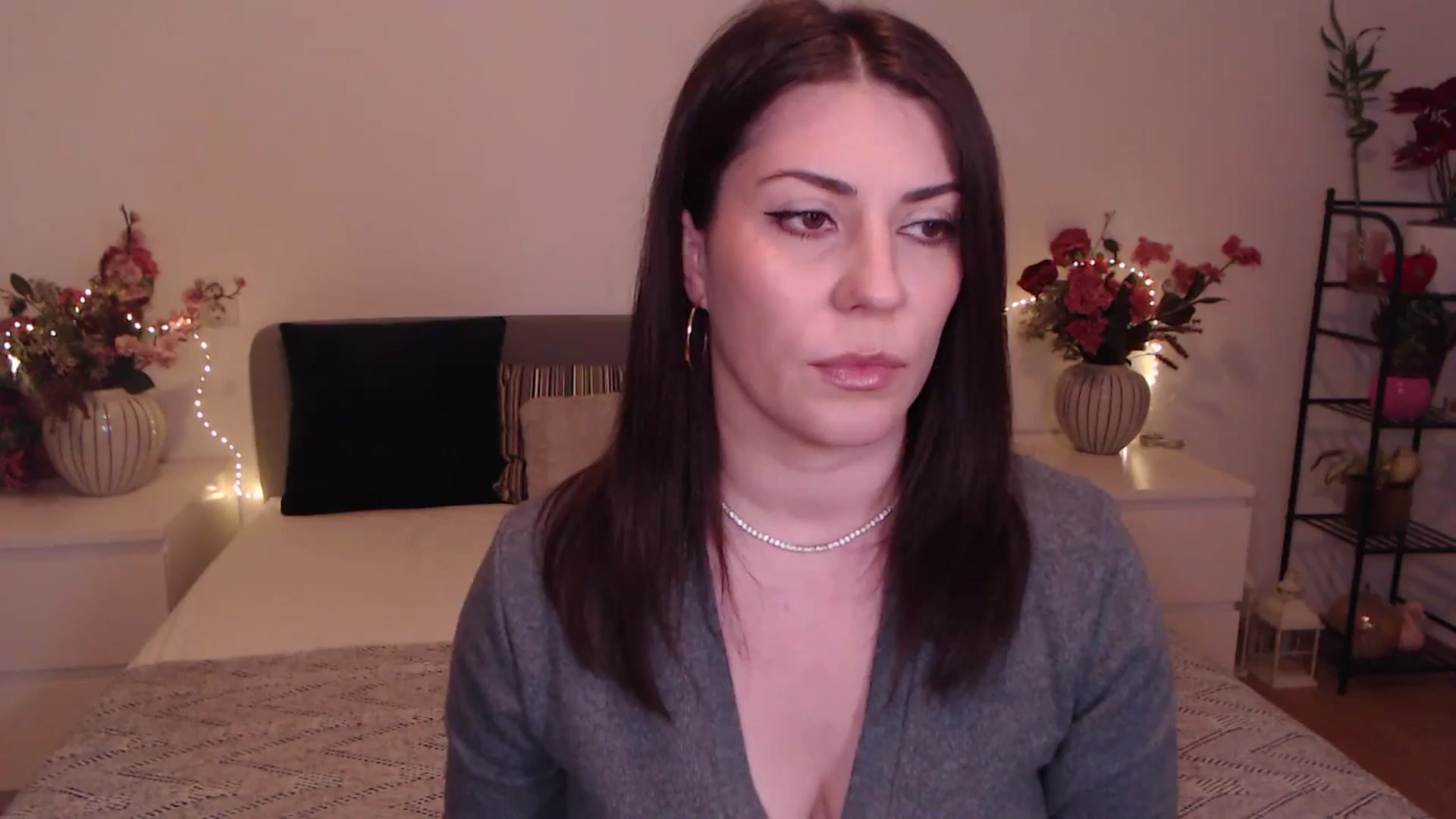 Gallery image thumbnail from BlueStocking's myfreecams stream on, 01/08/2026, 15:45 image 5 of 20