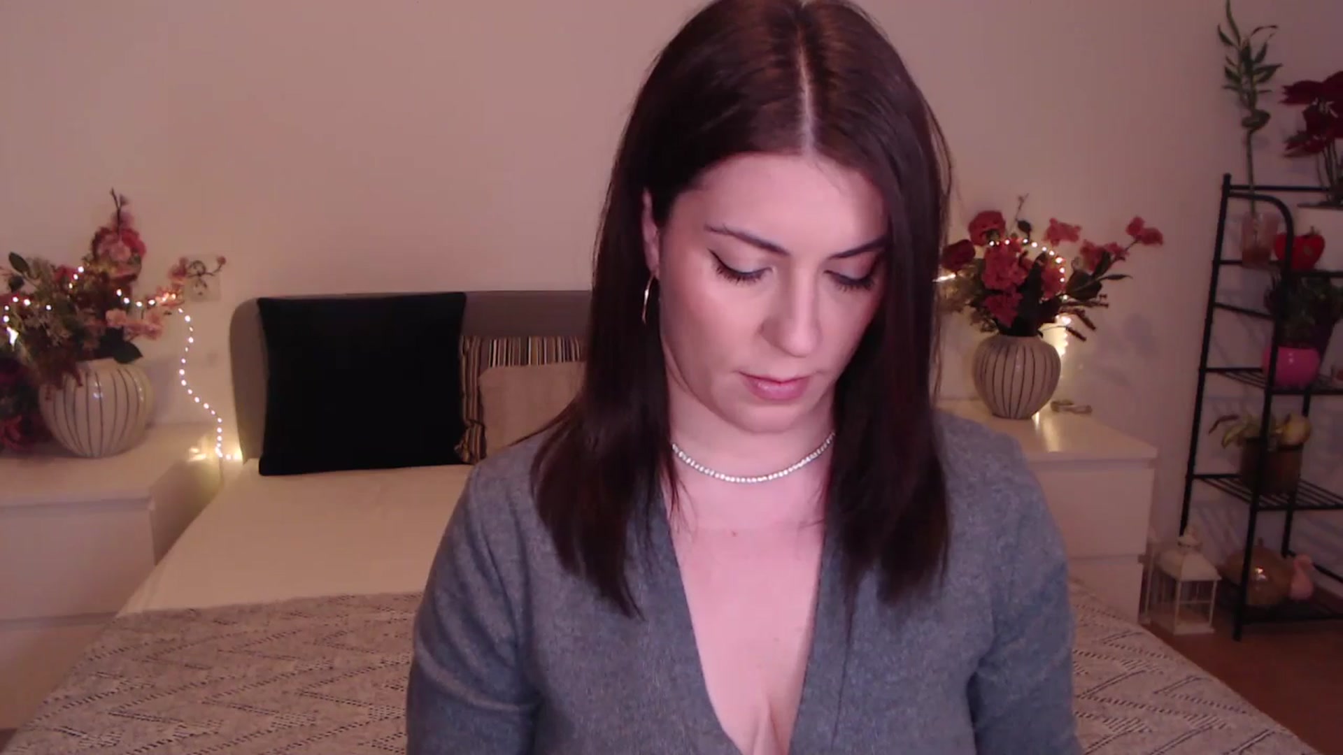 Gallery image thumbnail from BlueStocking's myfreecams stream on, 01/08/2026, 15:45 image 4 of 20