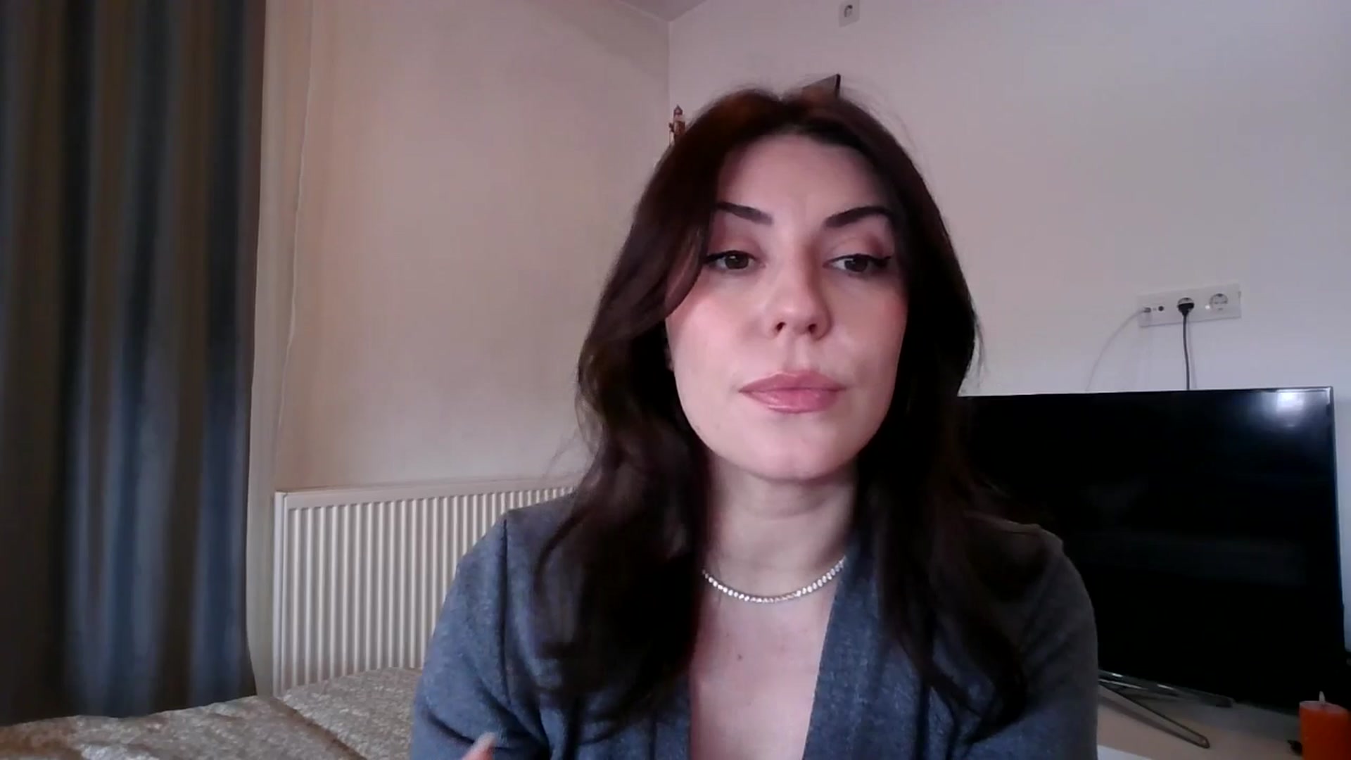 Gallery image thumbnail from BlueStocking's myfreecams stream on, 01/10/2026, 11:46 image 12 of 20