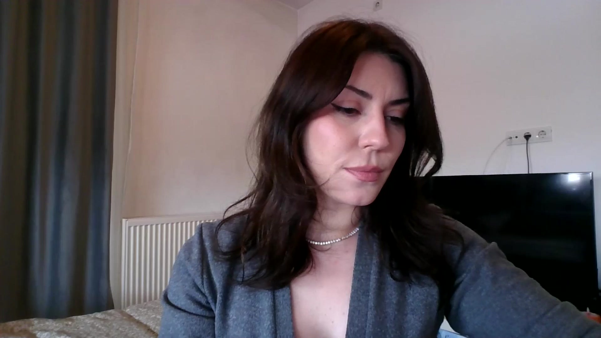 Gallery image thumbnail from BlueStocking's myfreecams stream on, 01/10/2026, 11:46 image 15 of 20