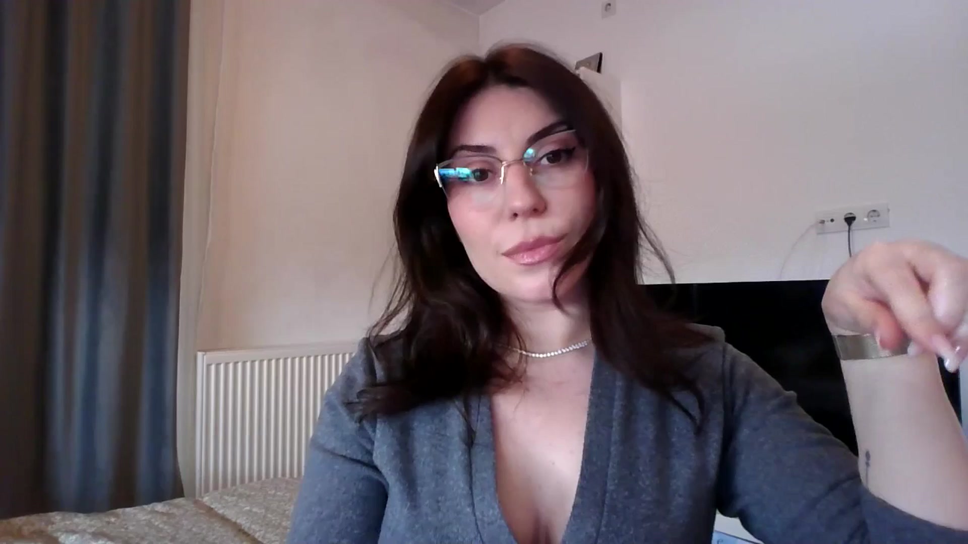 Gallery image thumbnail from BlueStocking's myfreecams stream on, 01/10/2026, 11:46 image 7 of 20
