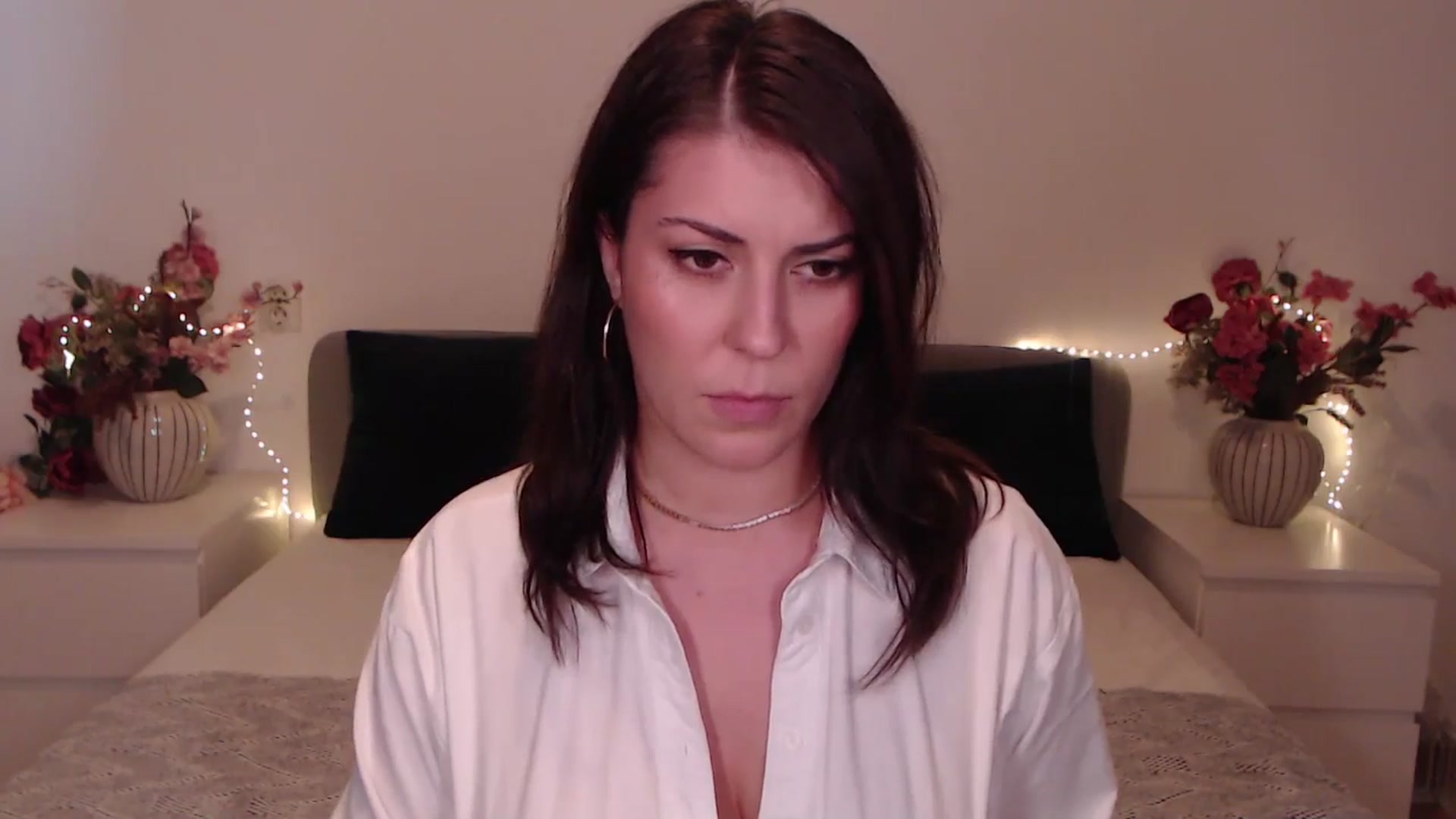 Gallery image thumbnail from BlueStocking's myfreecams stream on, 01/17/2026, 12:15 image 11 of 20