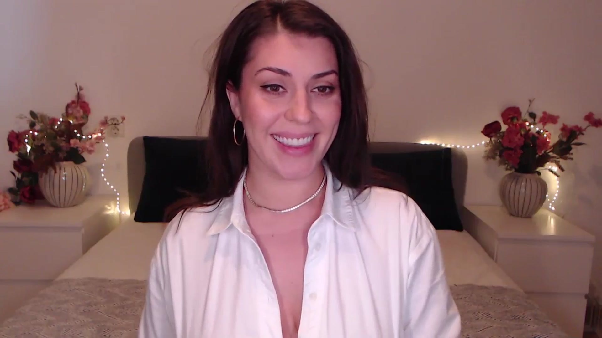 Gallery image thumbnail from BlueStocking's myfreecams stream on, 01/17/2026, 12:15 image 19 of 20