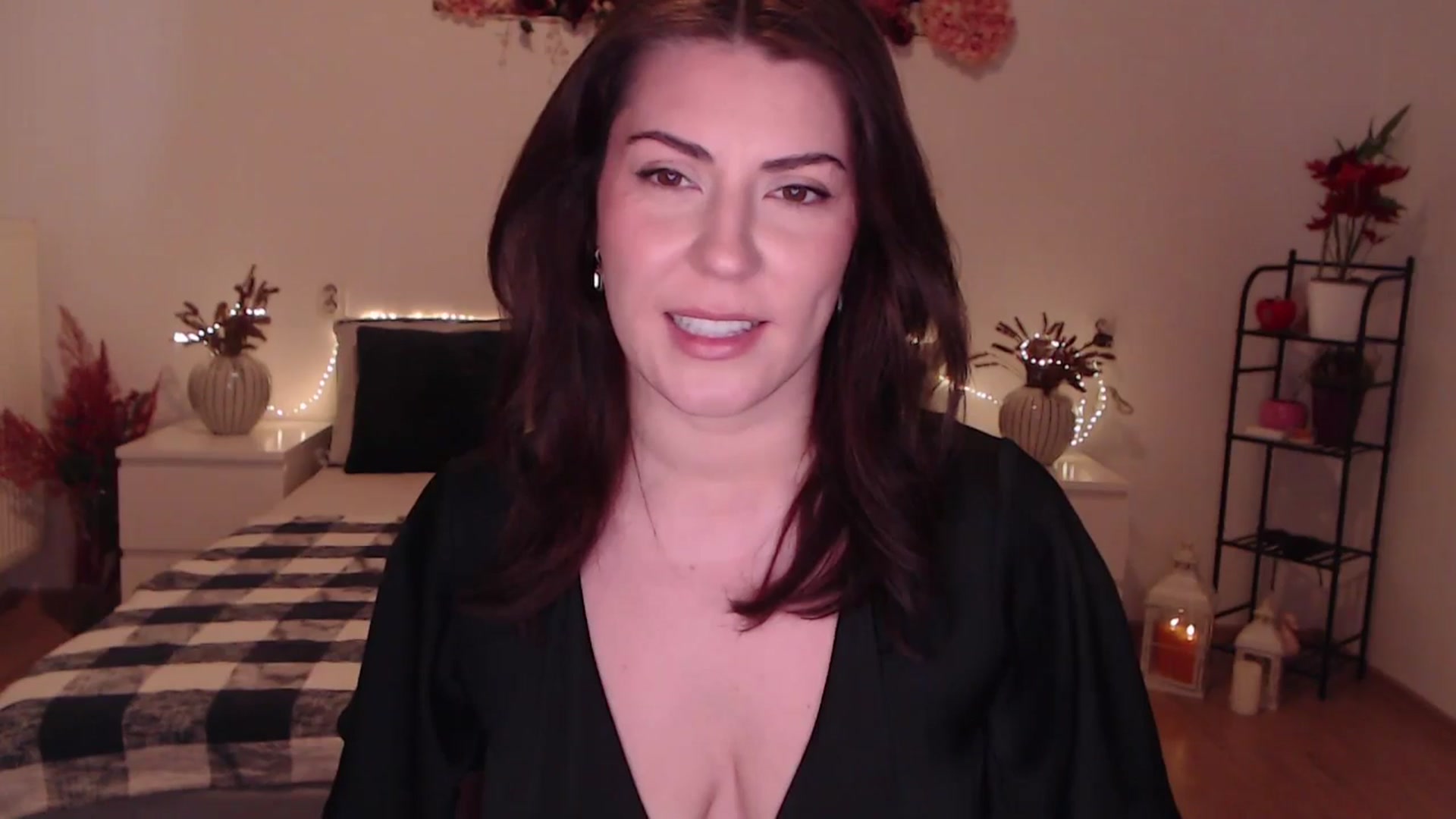 Gallery image thumbnail from BlueStocking's myfreecams stream on, 02/01/2026, 12:48 image 6 of 20