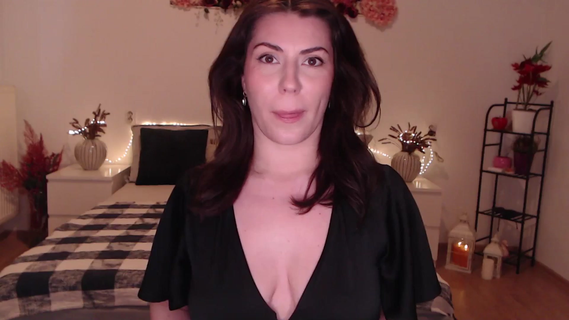 Gallery image thumbnail from BlueStocking's myfreecams stream on, 02/01/2026, 12:48 image 20 of 20