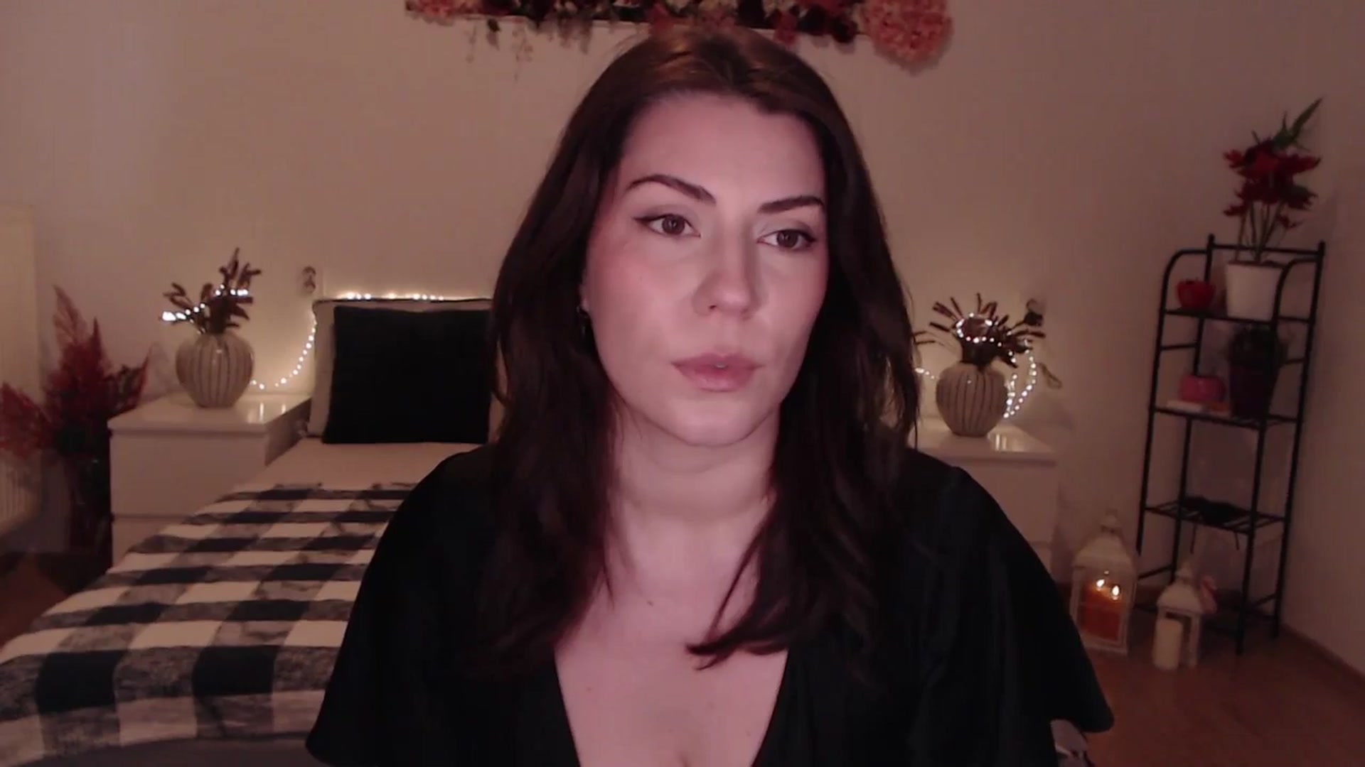 Gallery image thumbnail from BlueStocking's myfreecams stream on, 02/01/2026, 12:48 image 11 of 20