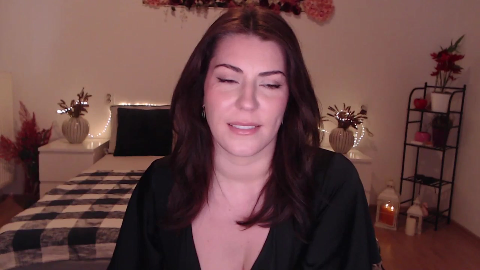 Gallery image thumbnail from BlueStocking's myfreecams stream on, 02/01/2026, 12:48 image 10 of 20
