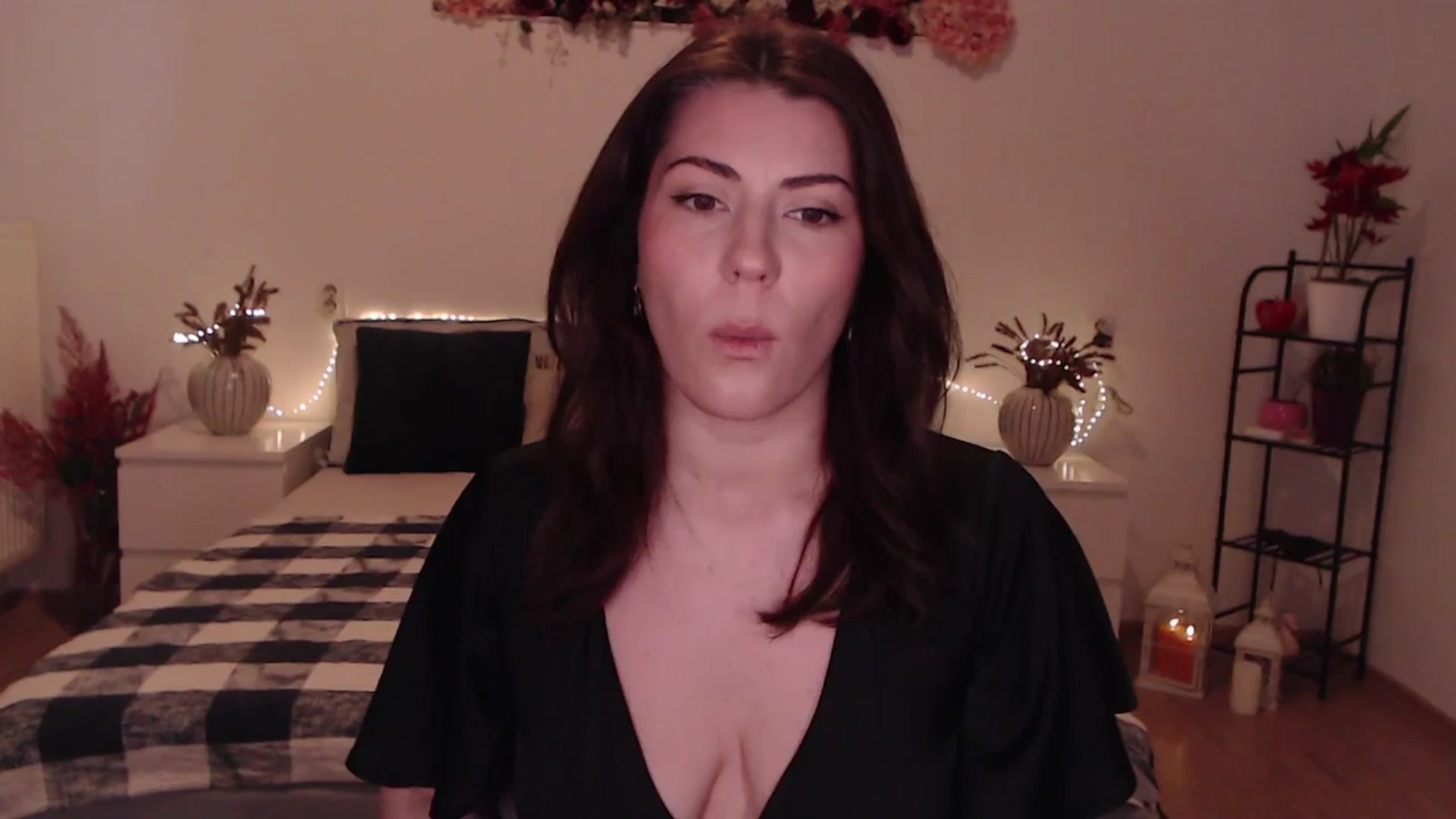 Gallery image thumbnail from BlueStocking's myfreecams stream on, 02/01/2026, 12:48 image 9 of 20
