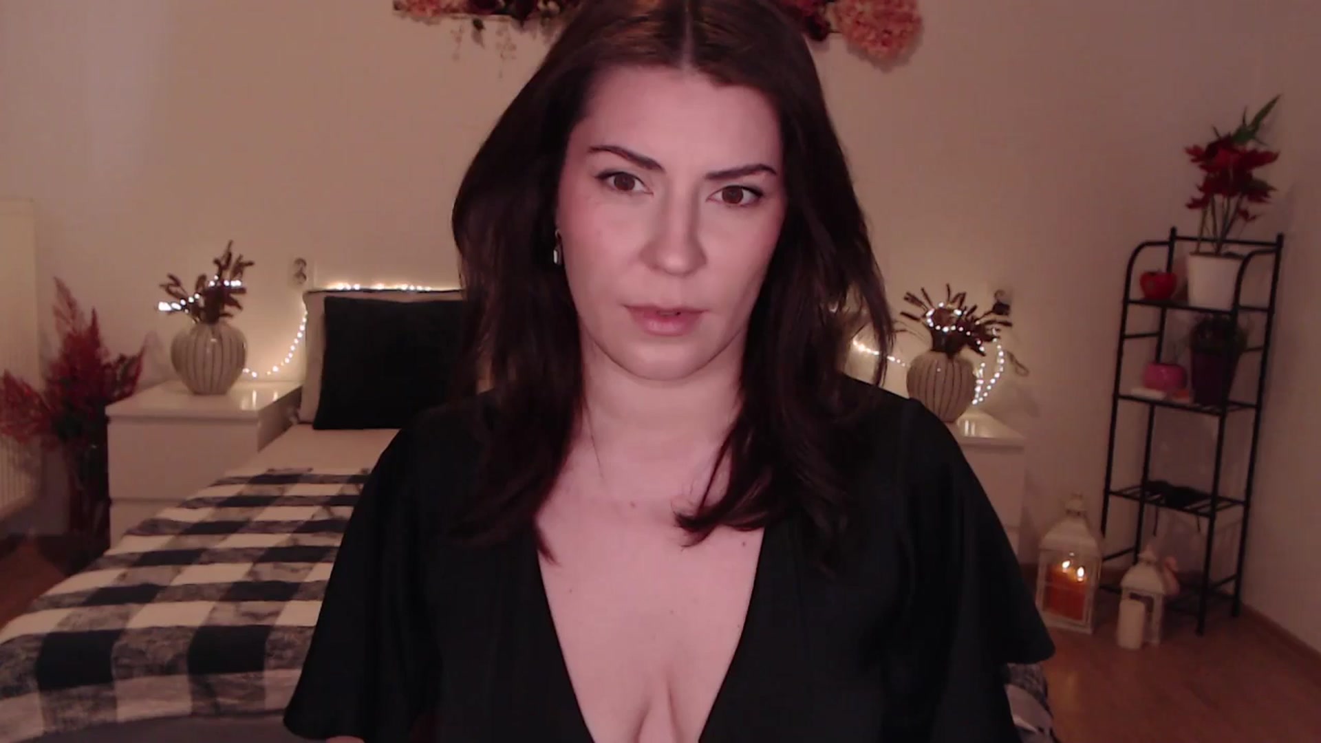 Gallery image thumbnail from BlueStocking's myfreecams stream on, 02/01/2026, 12:48 image 4 of 20