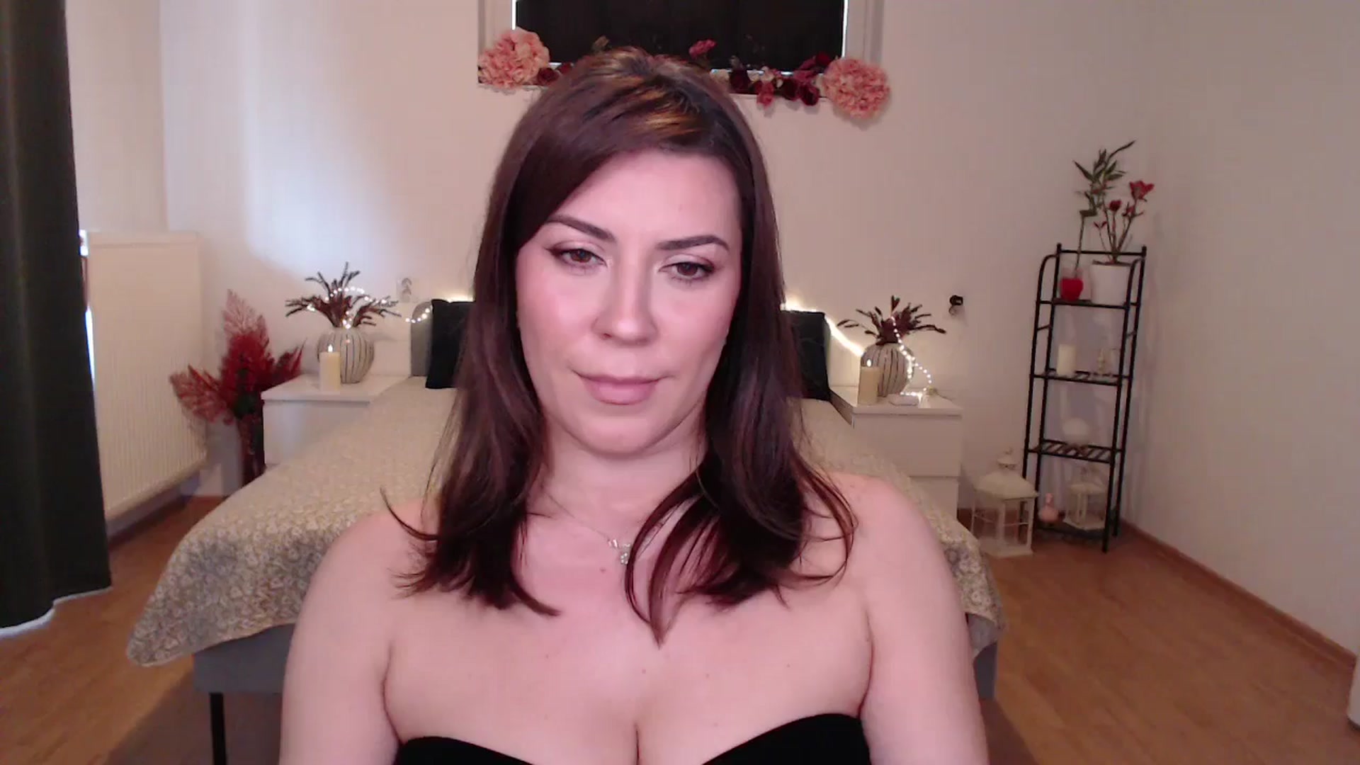 Gallery image thumbnail from BlueStocking's myfreecams stream on, 05/01/2026, 13:12 image 15 of 20