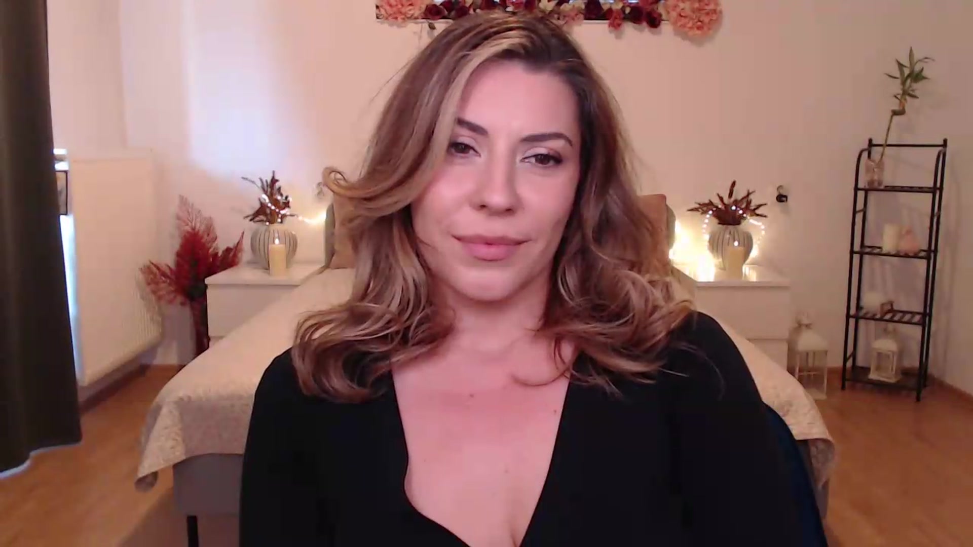 Gallery image thumbnail from BlueStocking's myfreecams stream on, 06/19/2026, 14:07 image 7 of 20