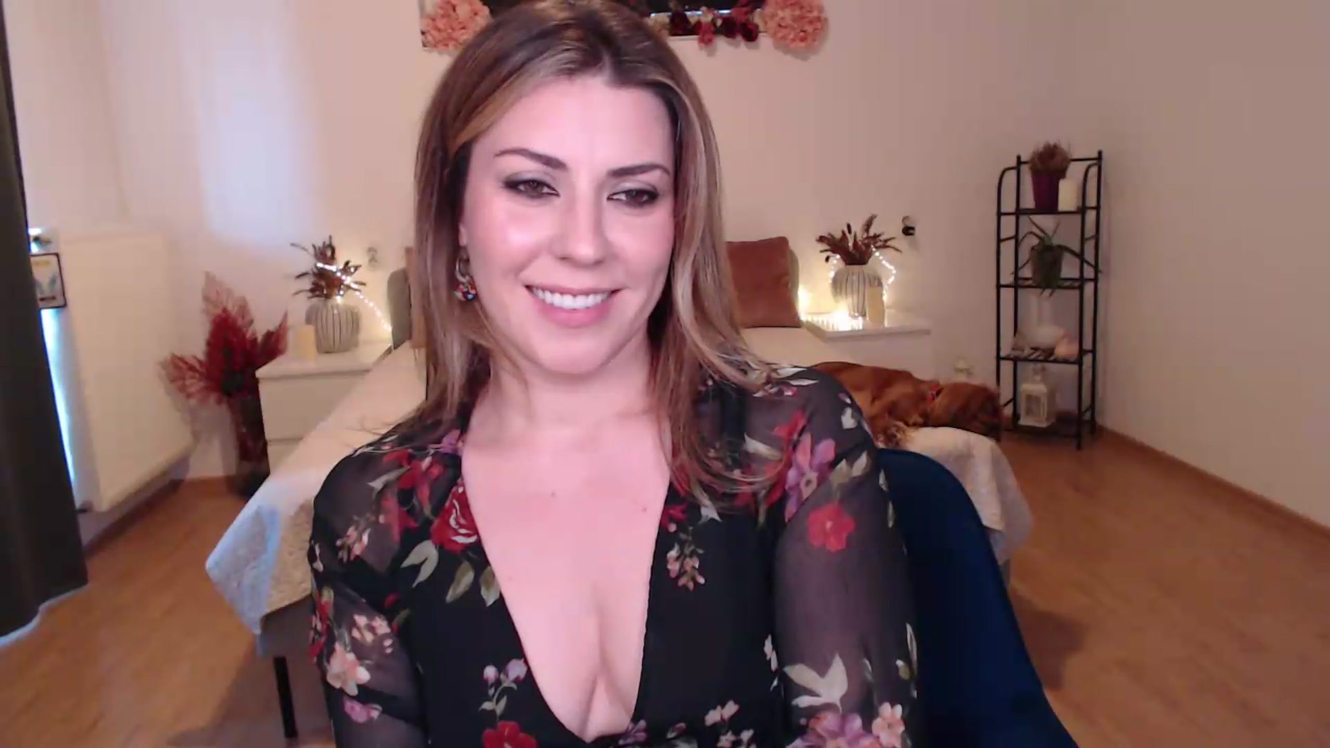 Gallery image thumbnail from BlueStocking's myfreecams stream on, 07/11/2026, 11:32 image 5 of 20