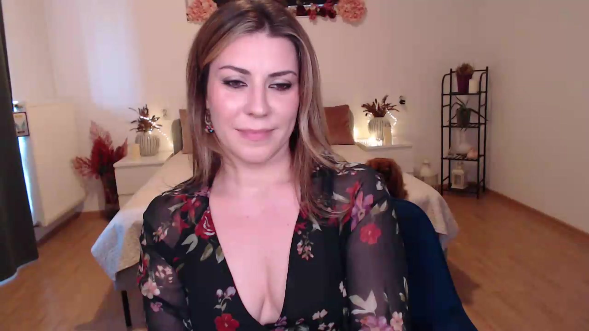 Gallery image thumbnail from BlueStocking's myfreecams stream on, 07/11/2026, 11:32 image 6 of 20