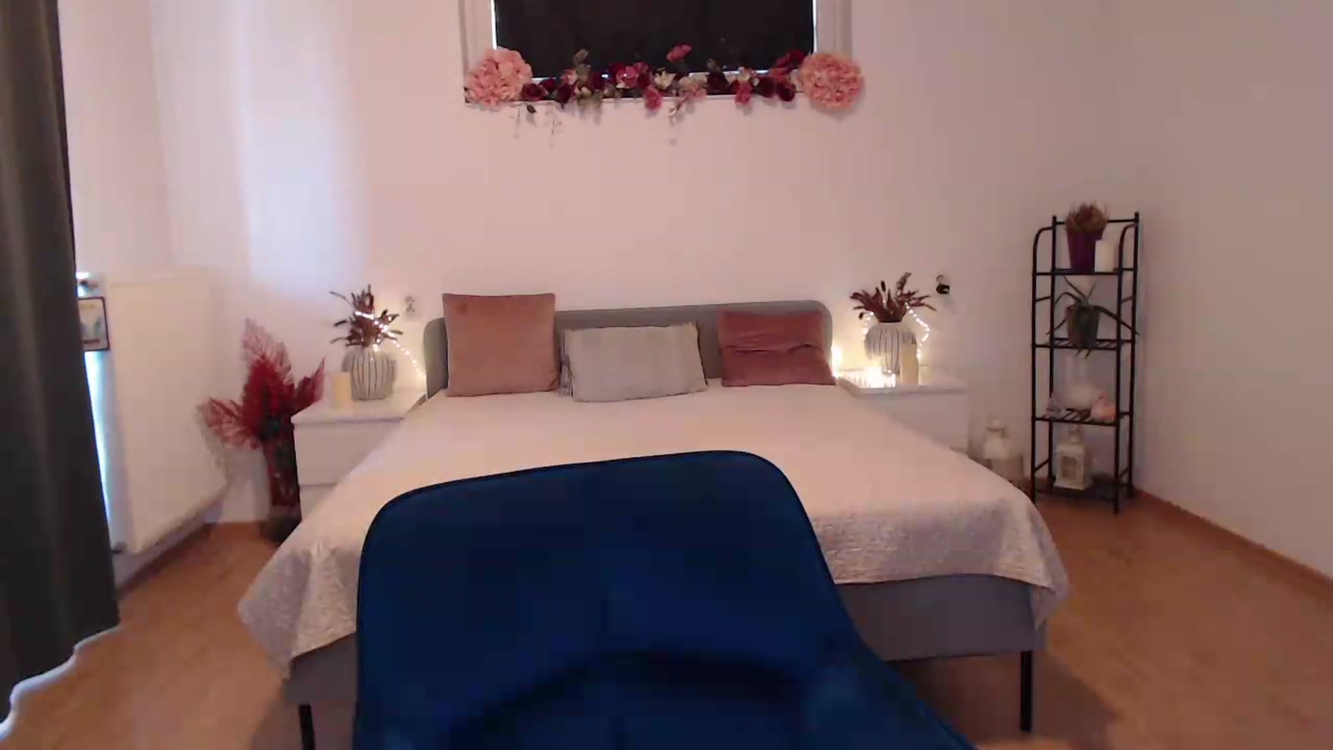 Gallery image thumbnail from BlueStocking's myfreecams stream on, 07/11/2026, 12:18 image 19 of 20